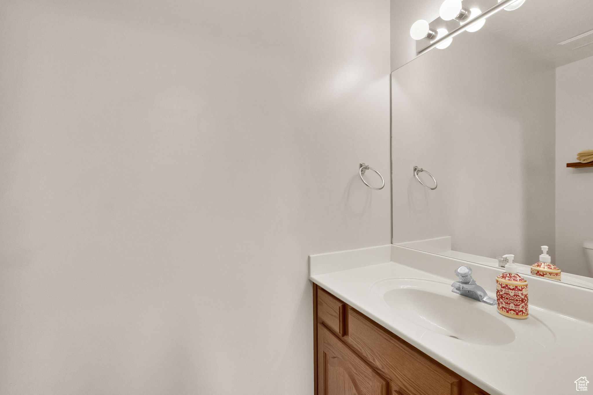 property viewer photo 25