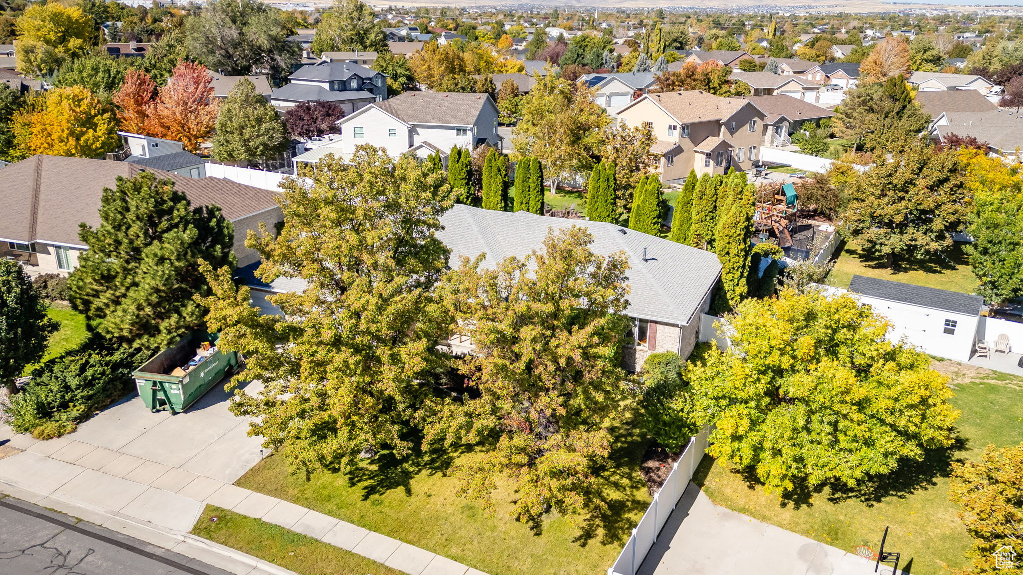 property viewer photo 30