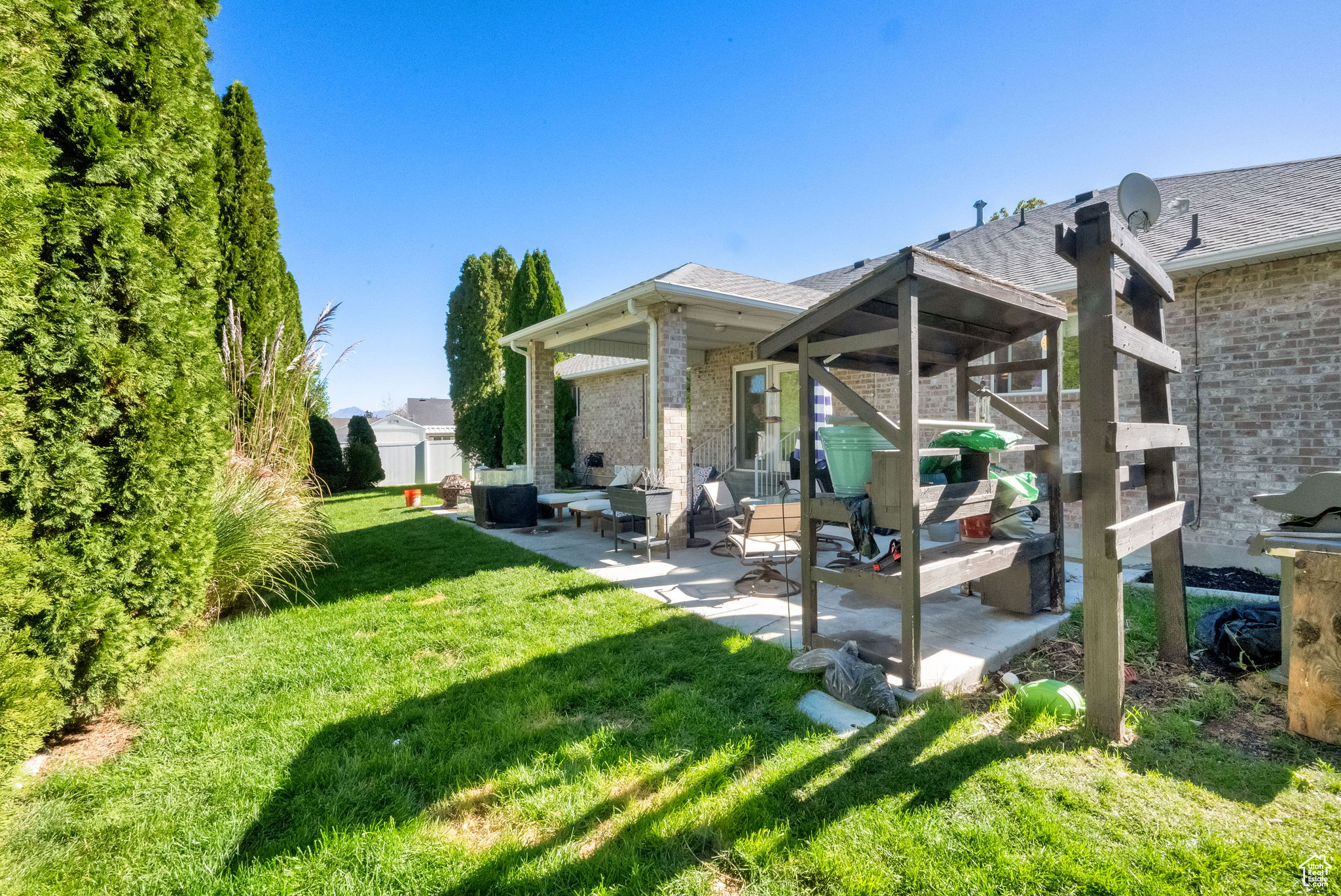property viewer photo 5