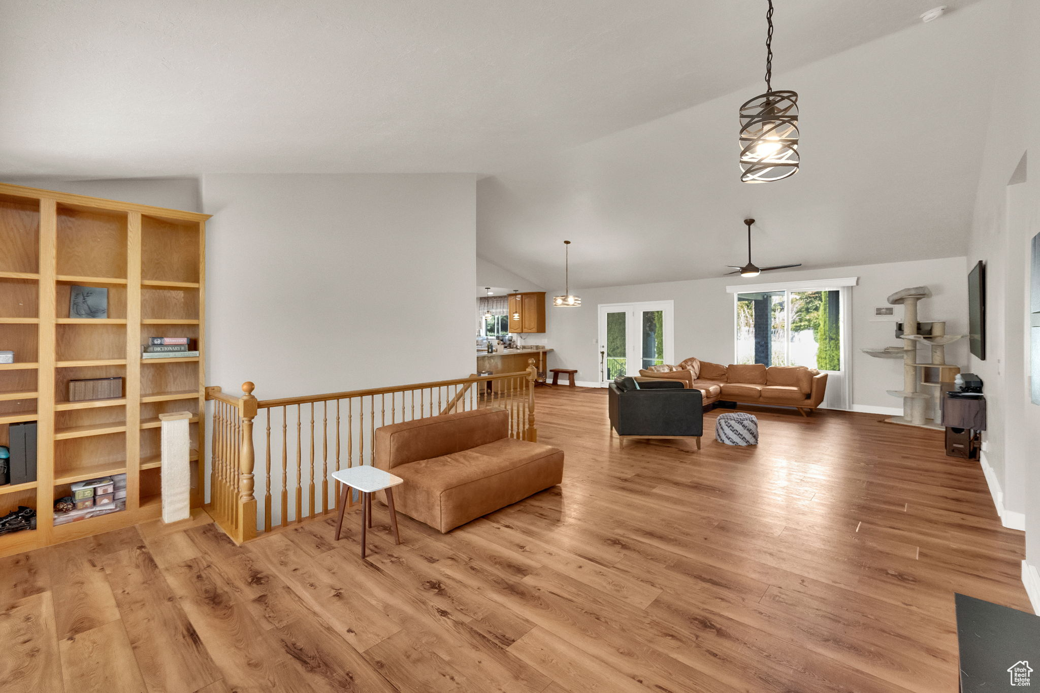property viewer photo 6