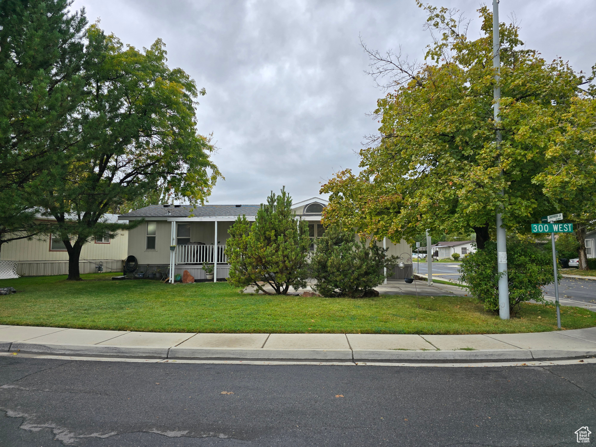 main property photo 29