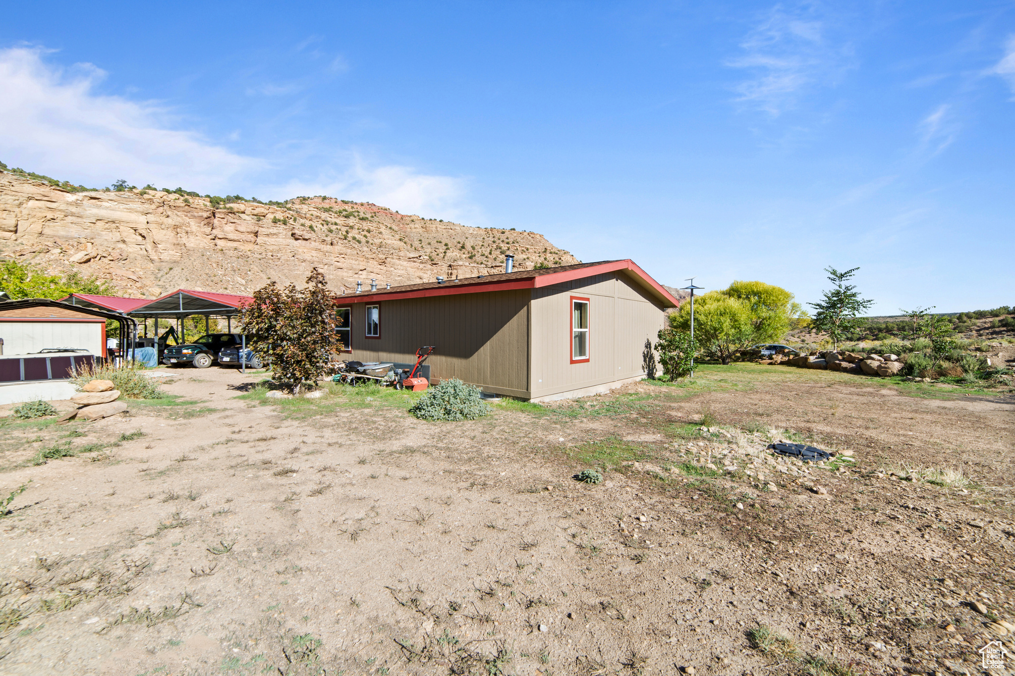 main property photo 26