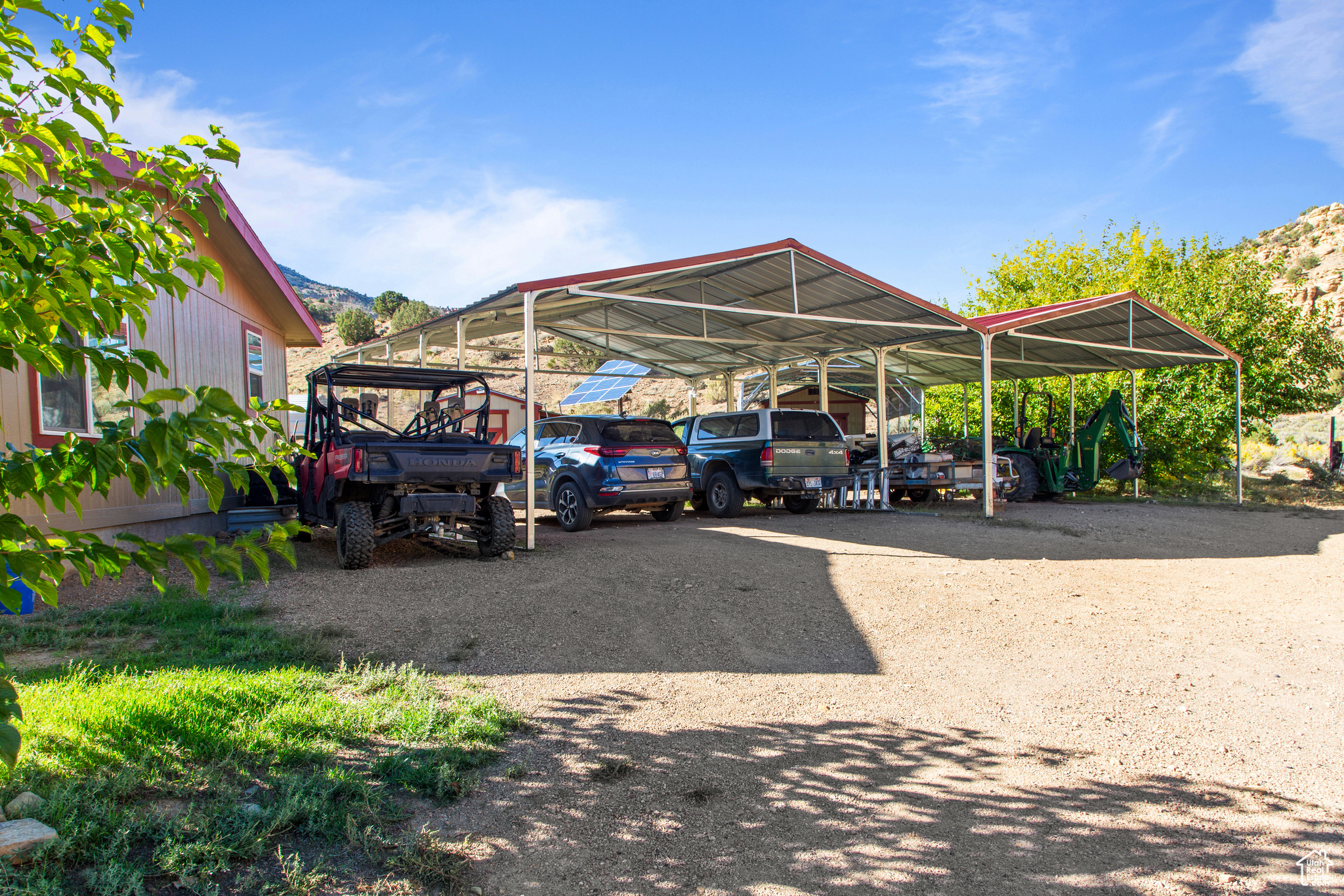 main property photo 30