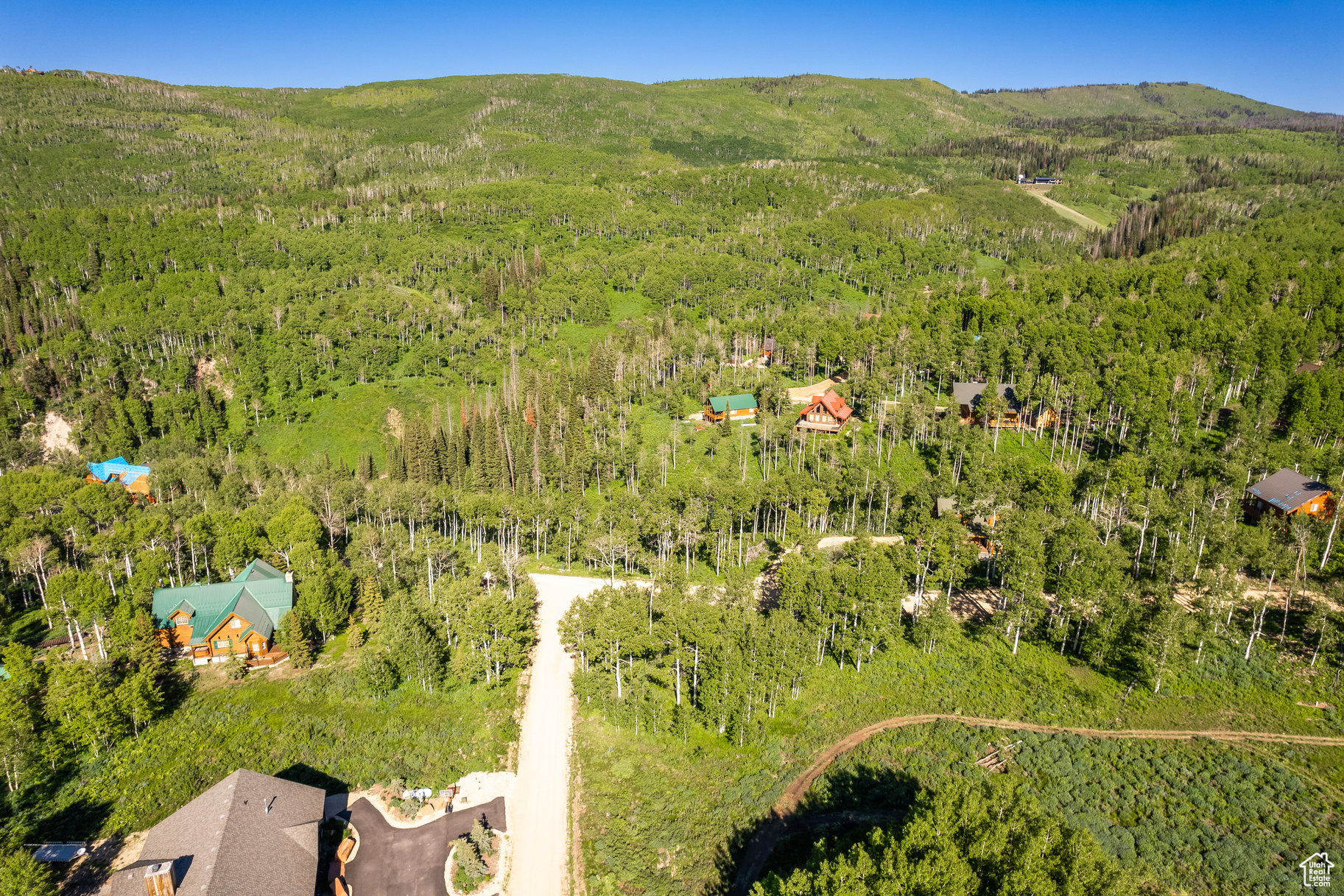 main property photo 14