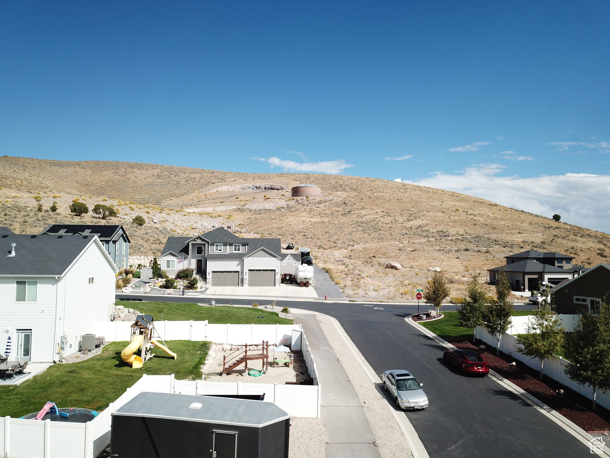 main property photo 39