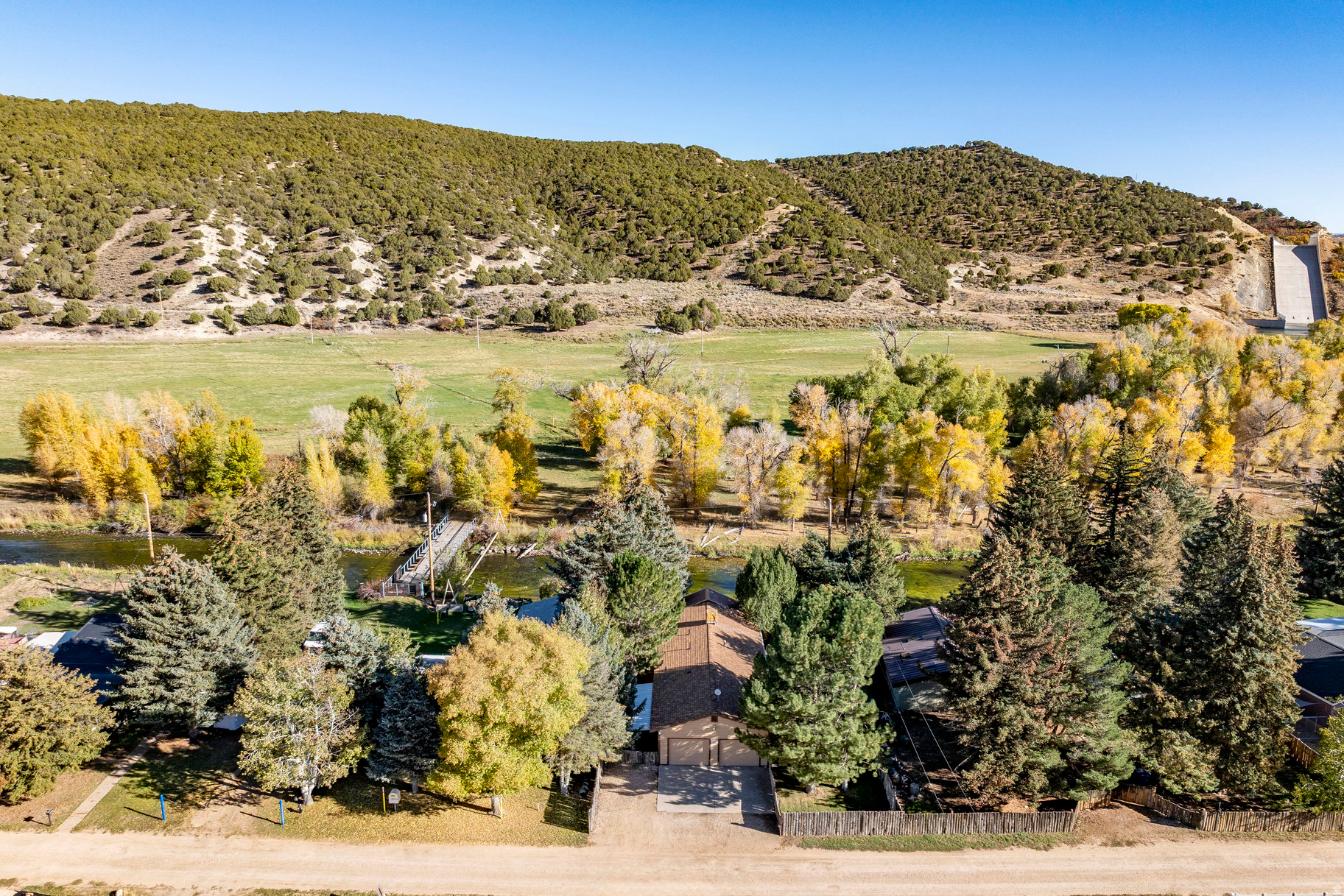 main property photo 33