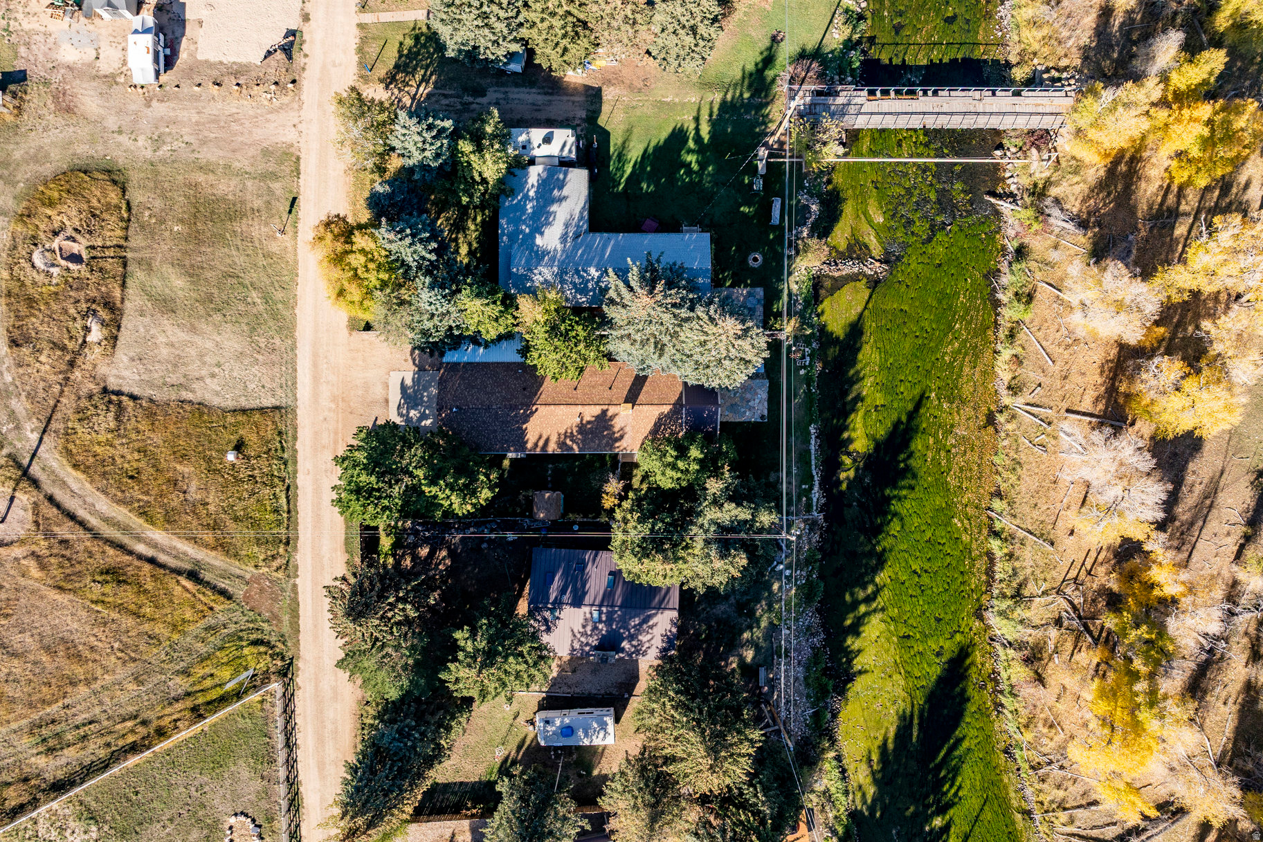main property photo 40