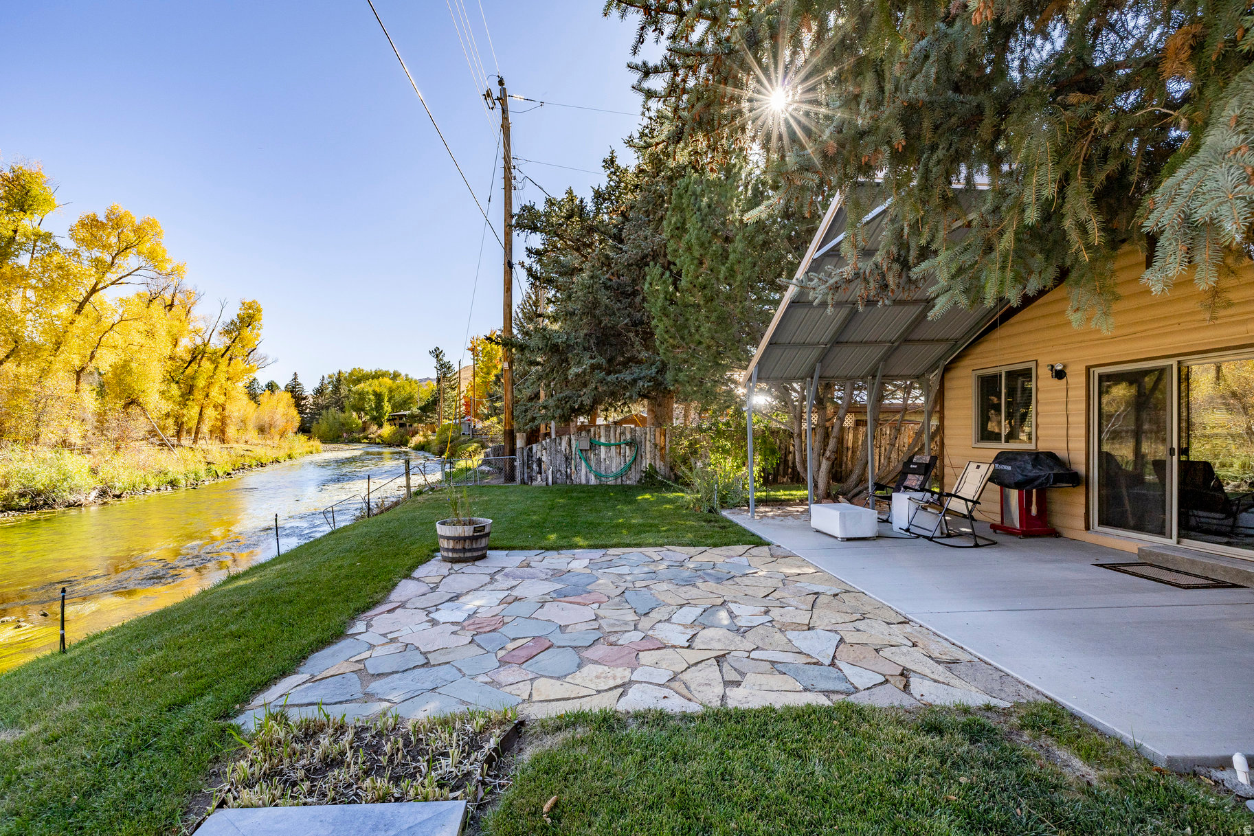 main property photo 5