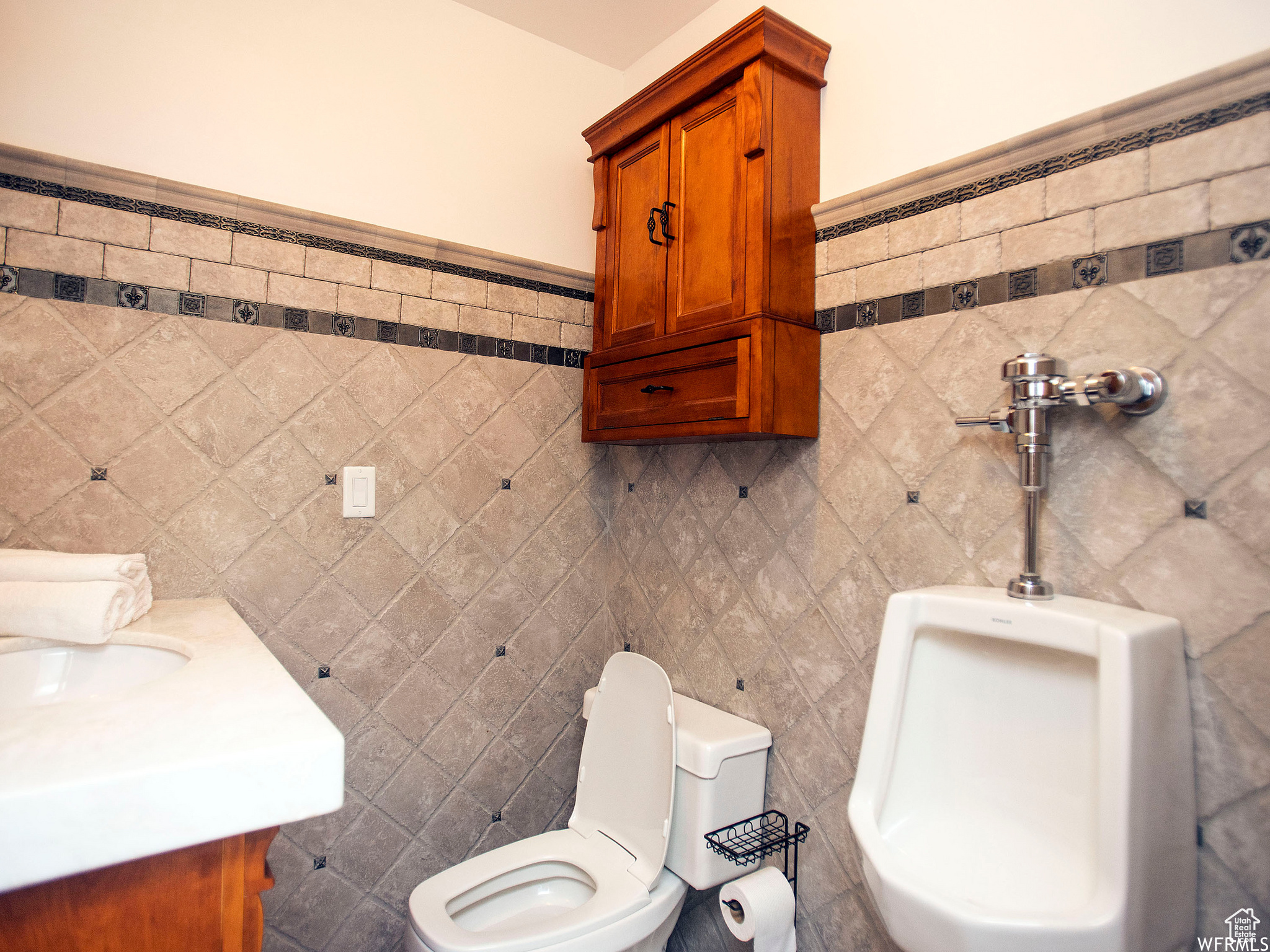 main property photo 54