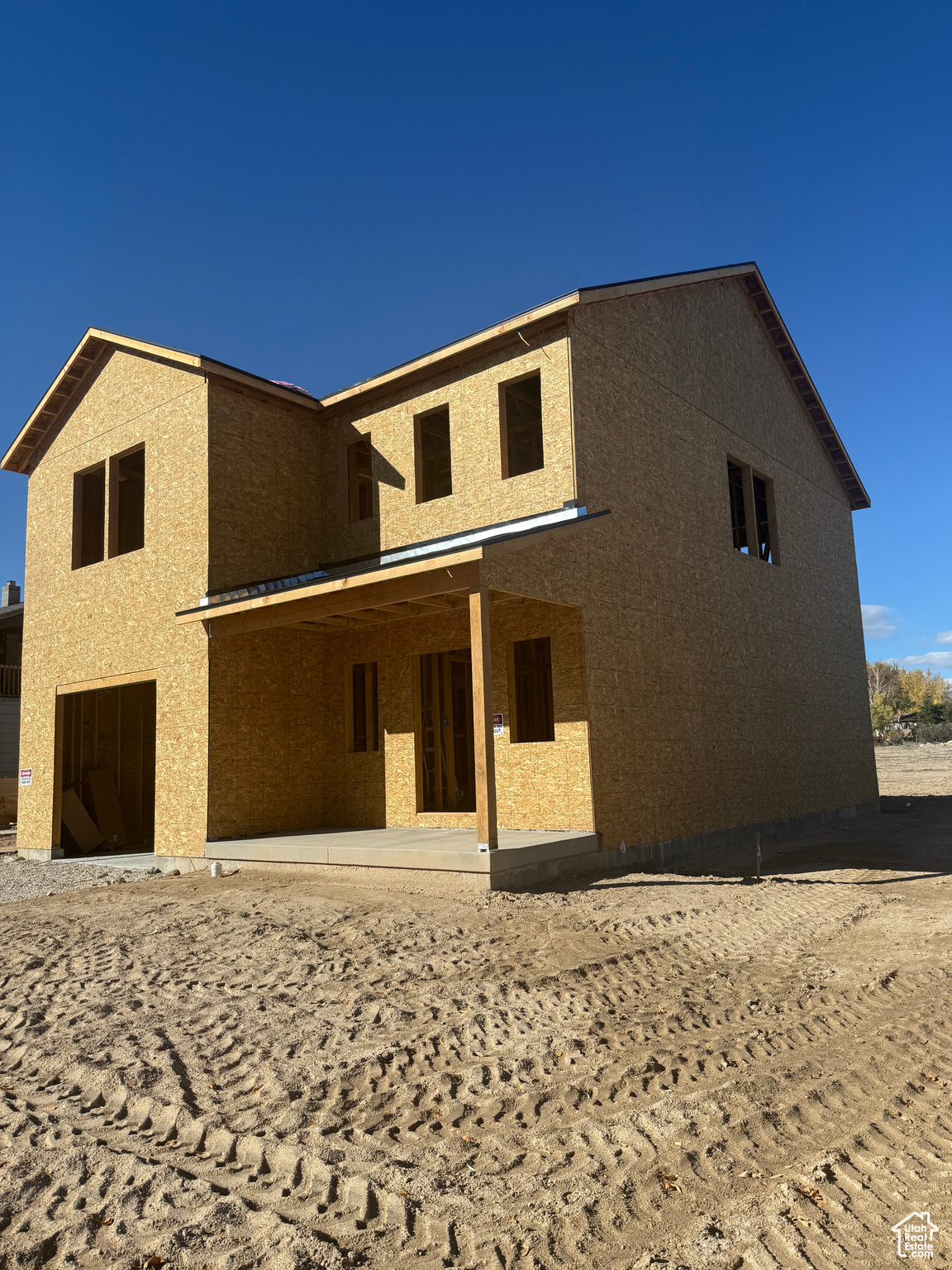 main property photo 16
