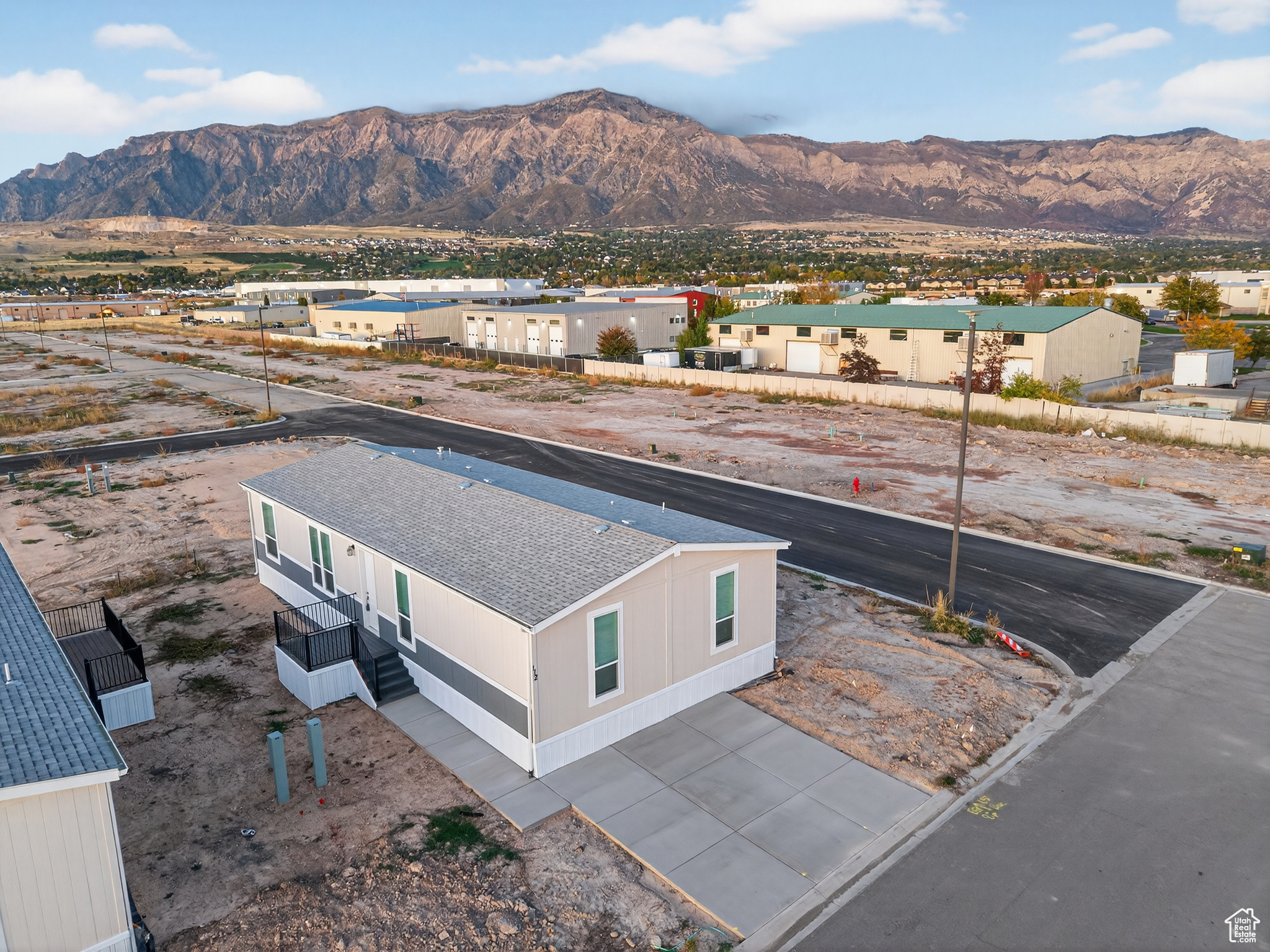 main property photo 31