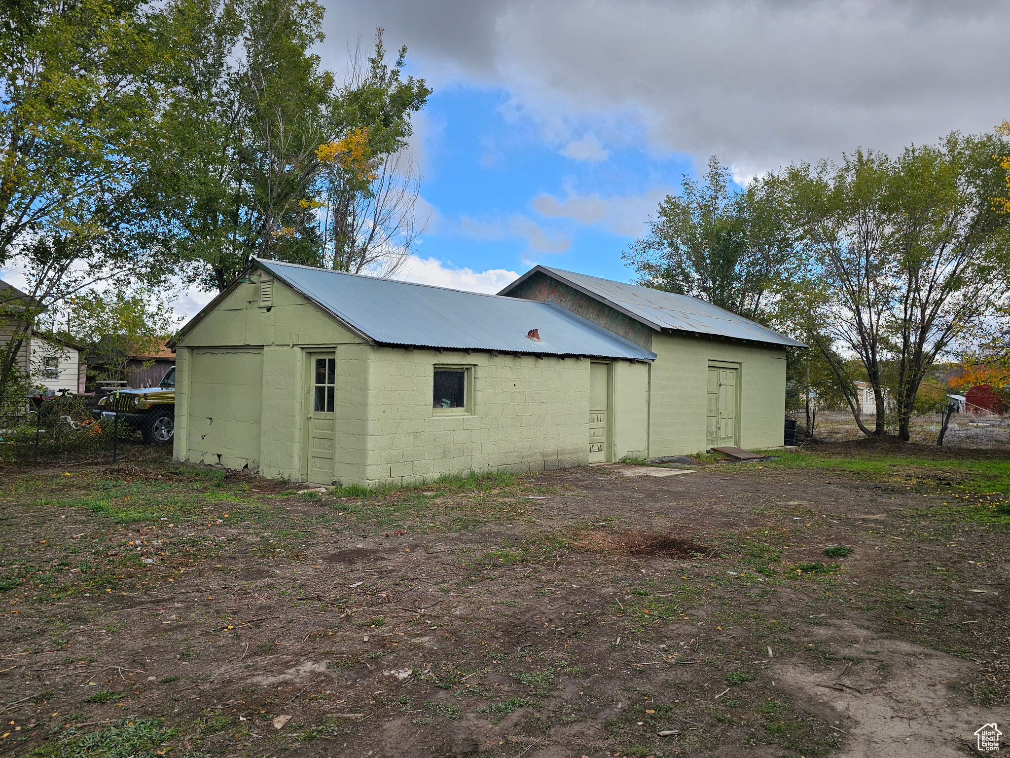 main property photo 29