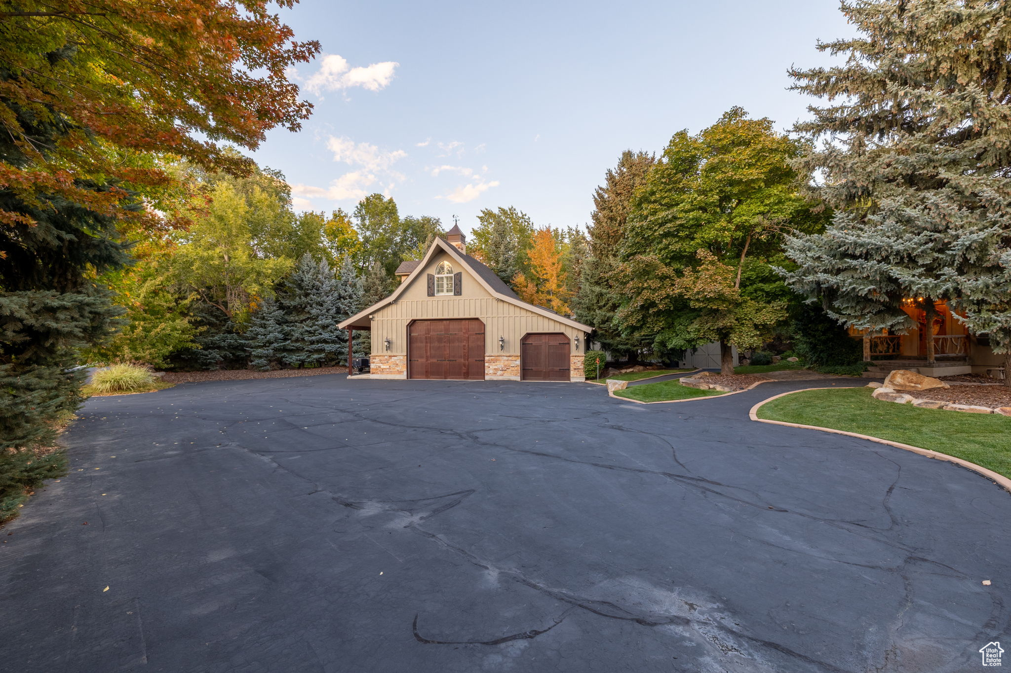 main property photo 126