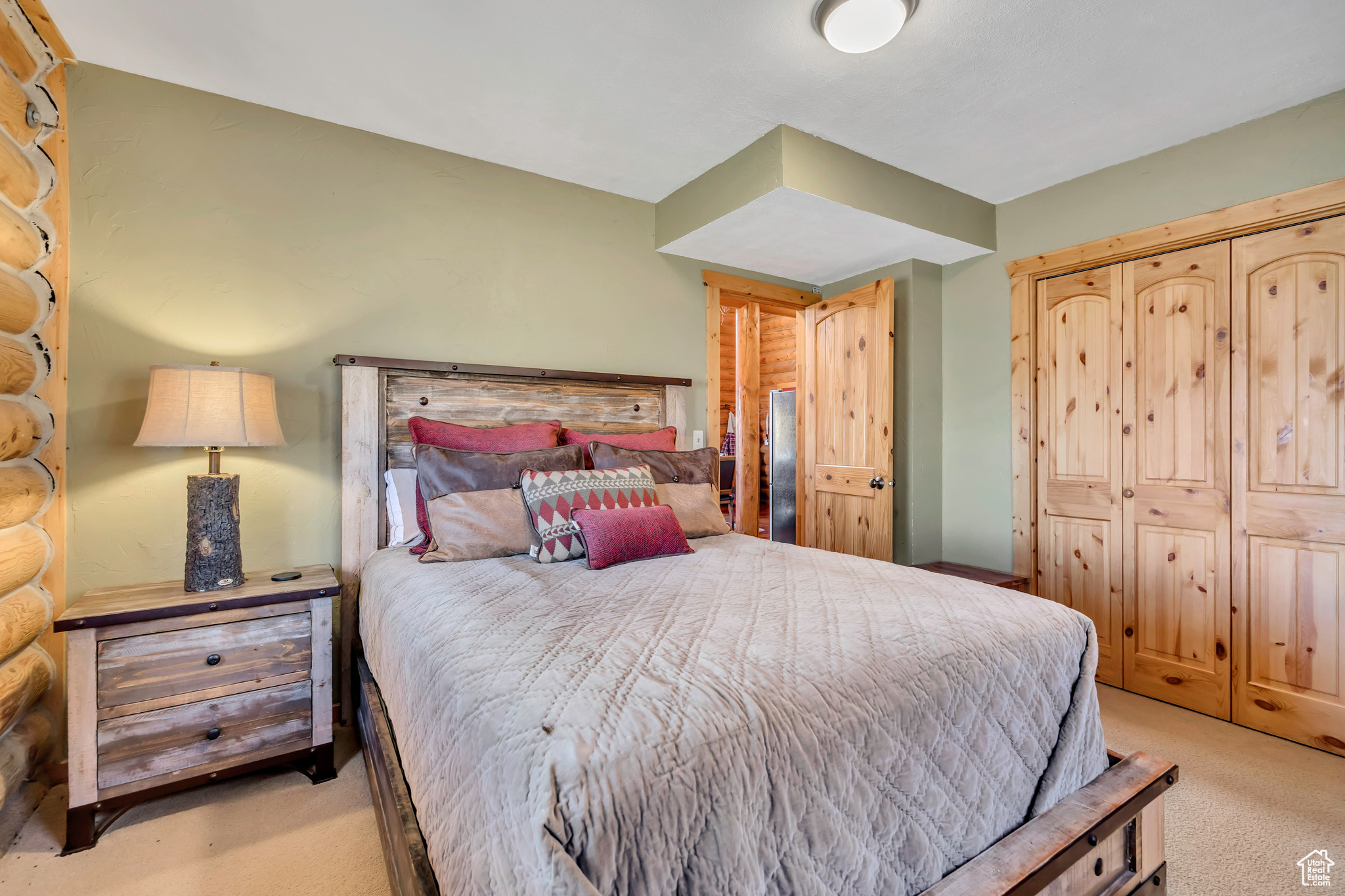 main property photo 12