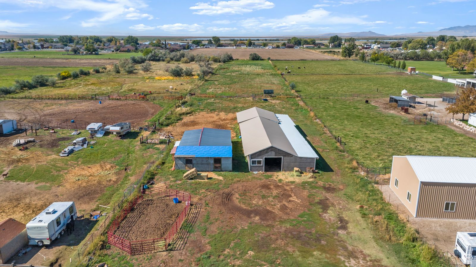 main property photo 30