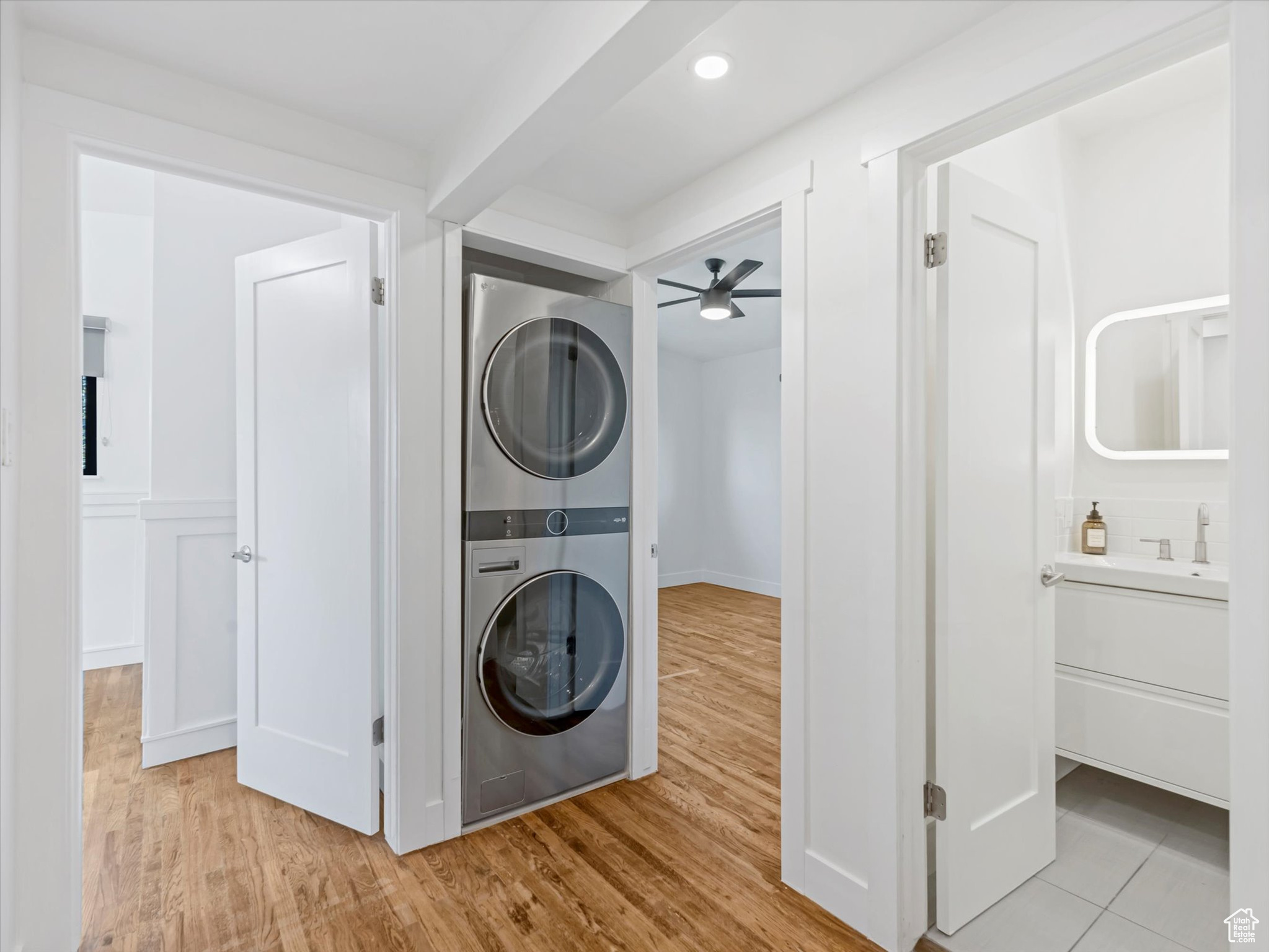 property viewer photo 10