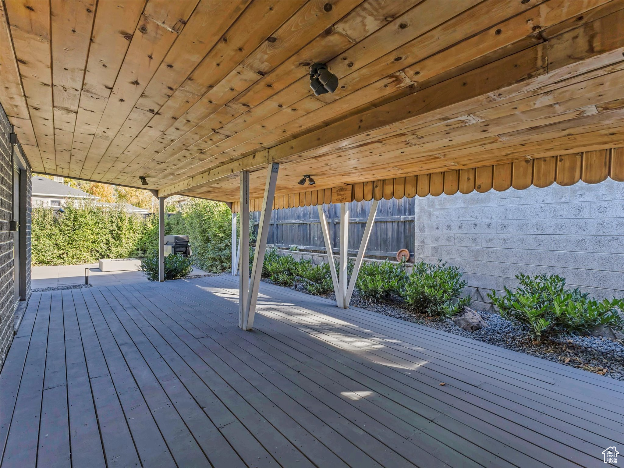 property viewer photo 16