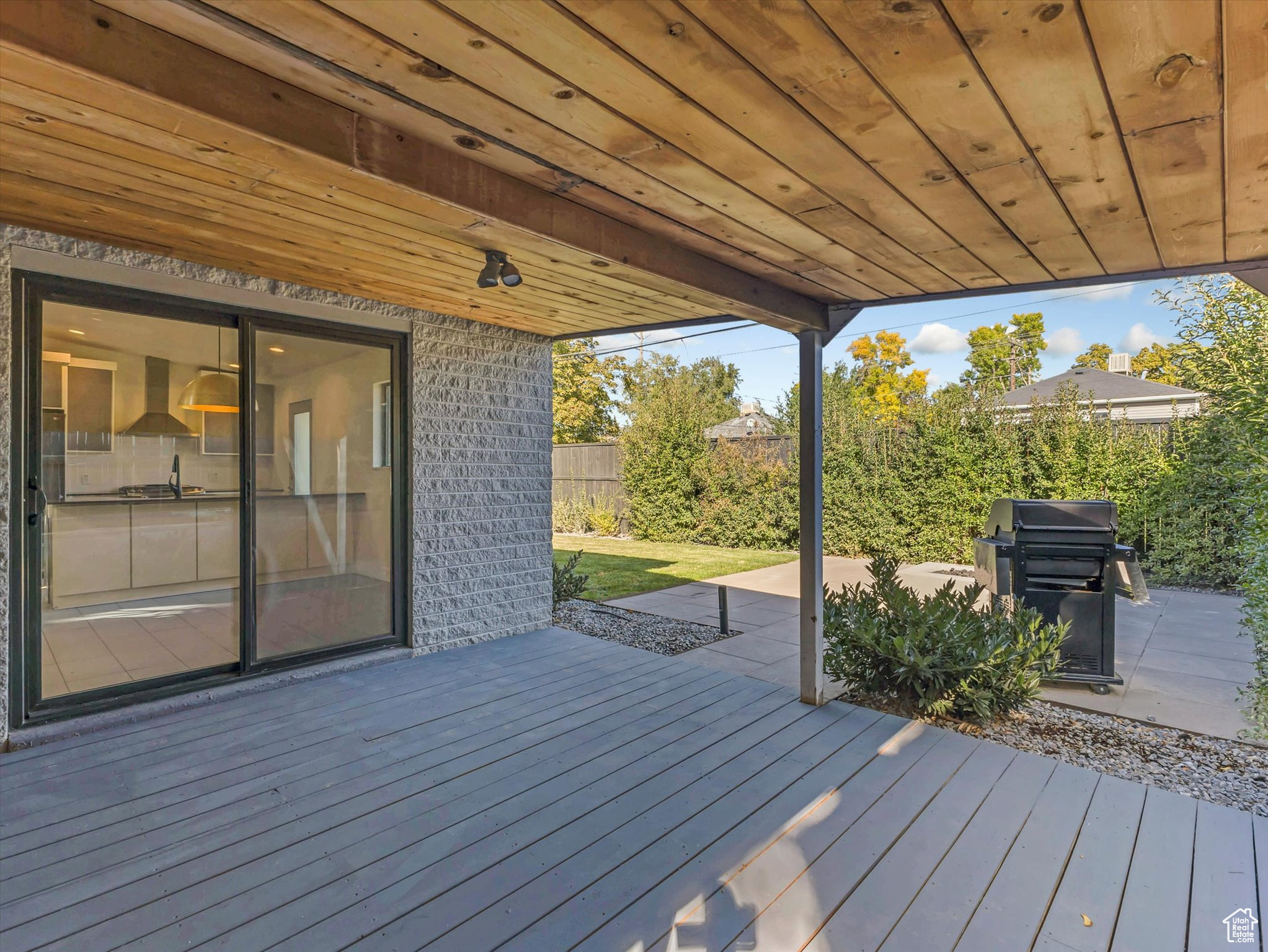 property viewer photo 17