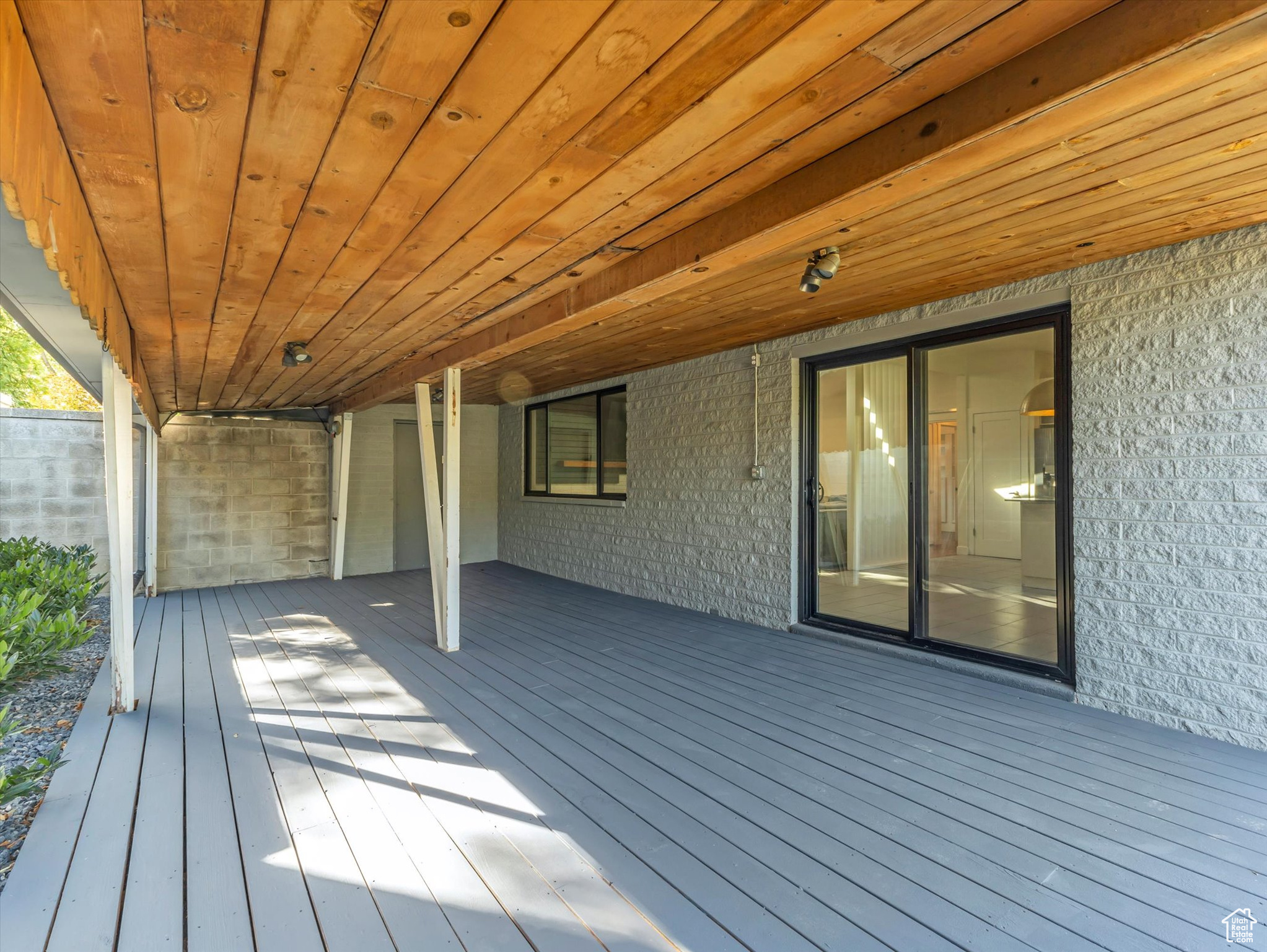 property viewer photo 18