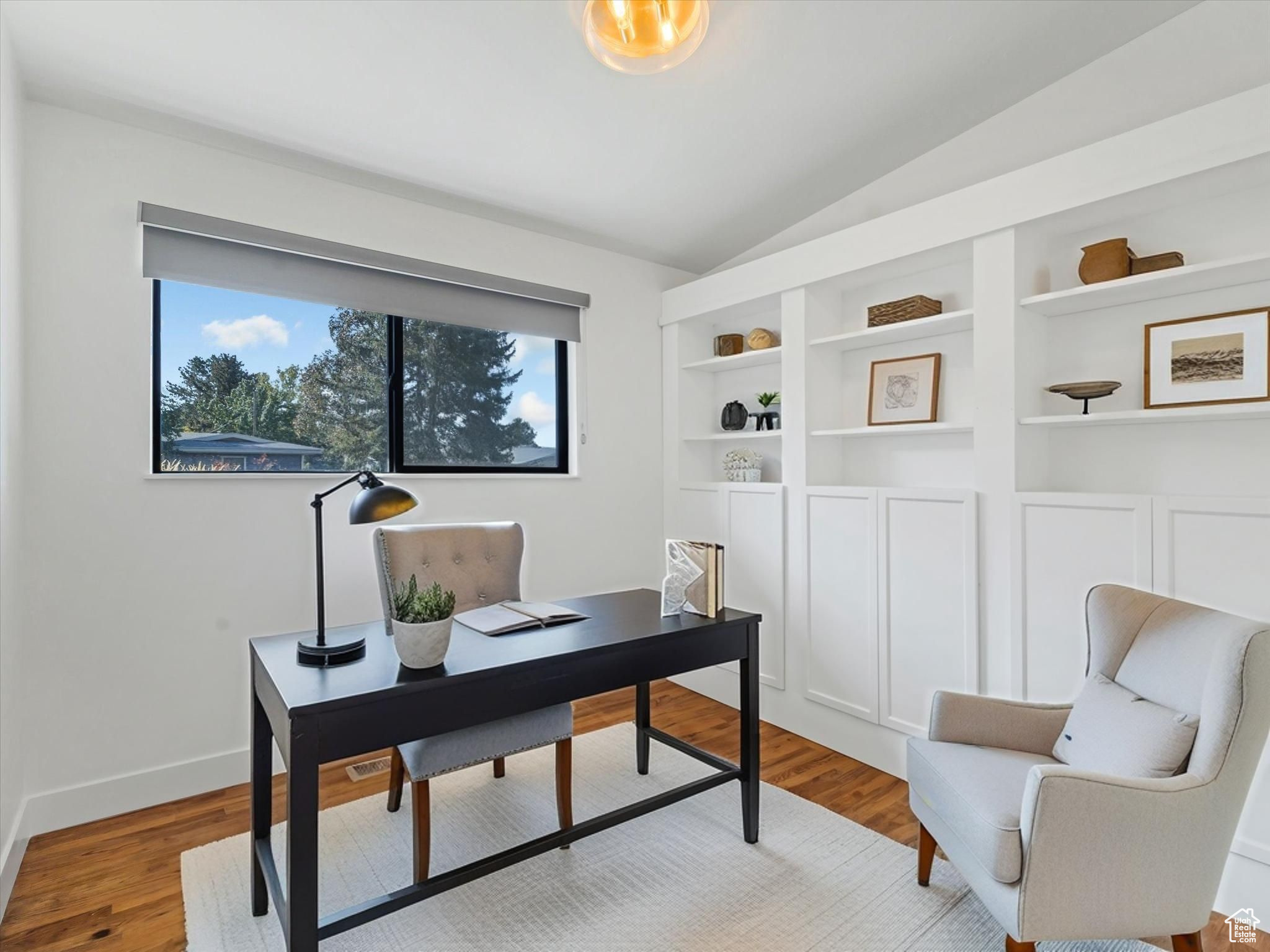 property viewer photo 8