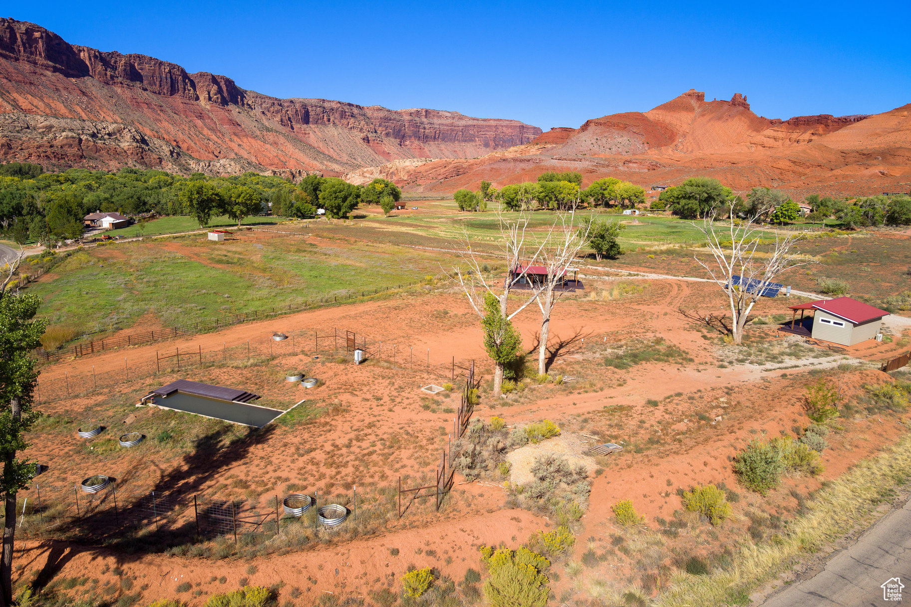 main property photo 19