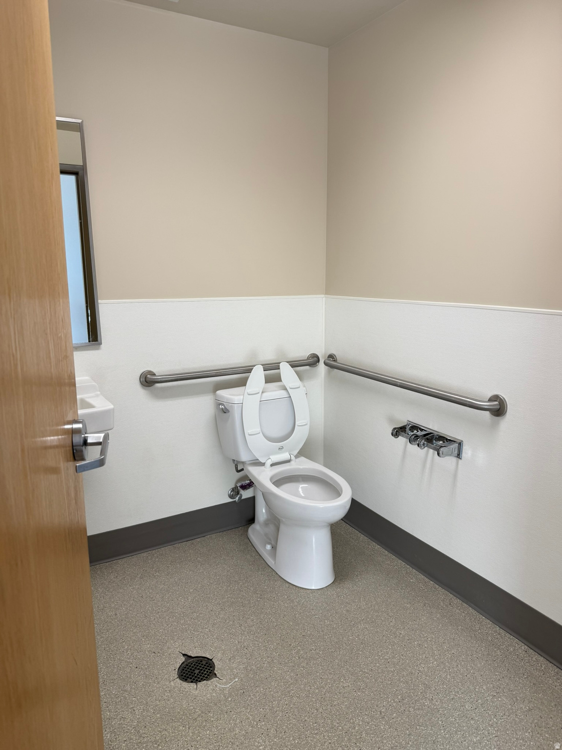 main property photo 3
