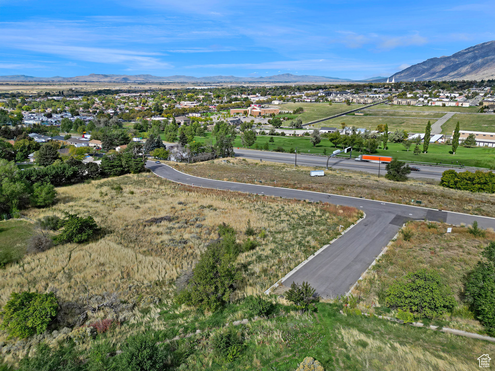 main property photo 7