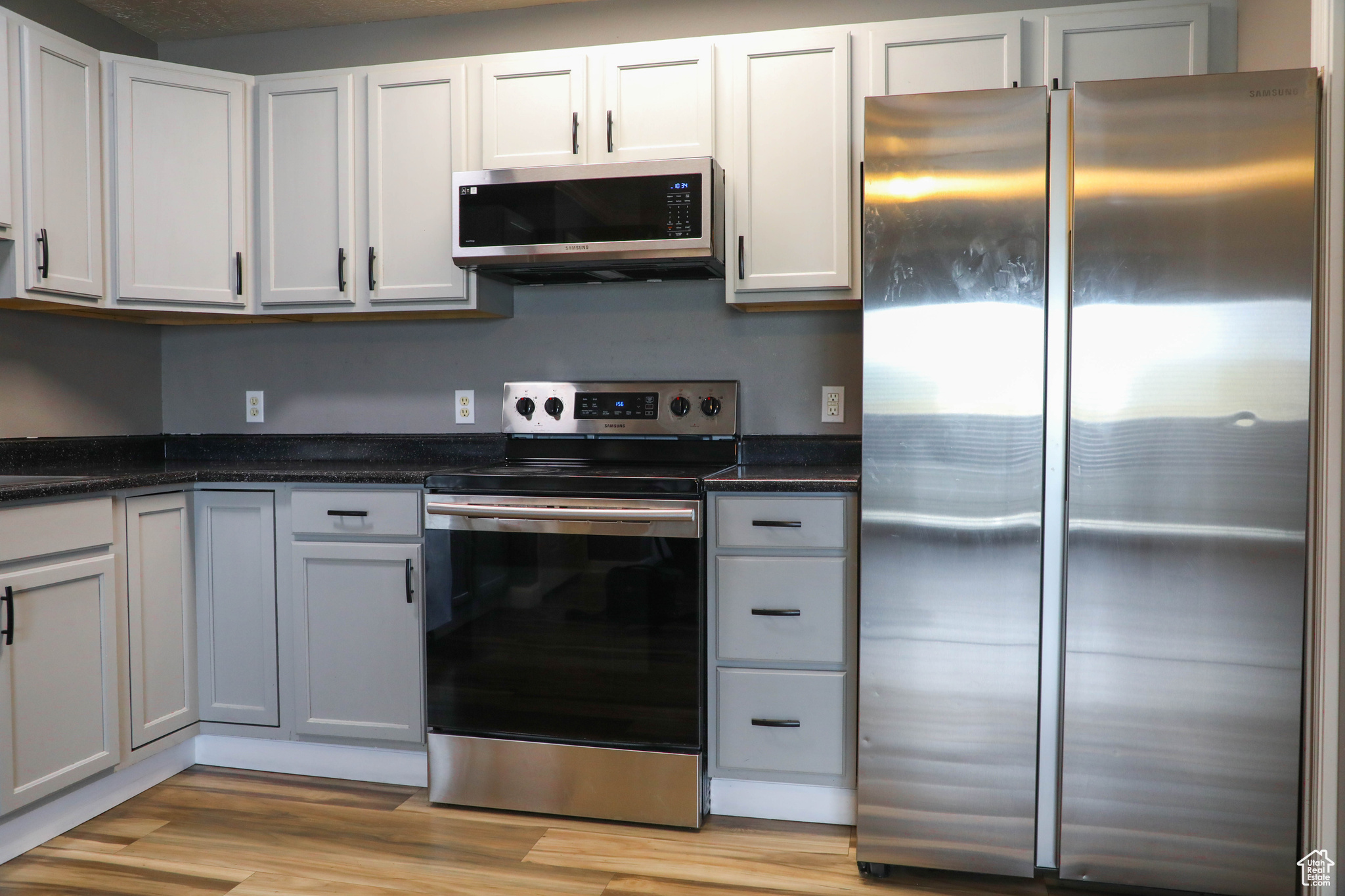 property viewer photo 6
