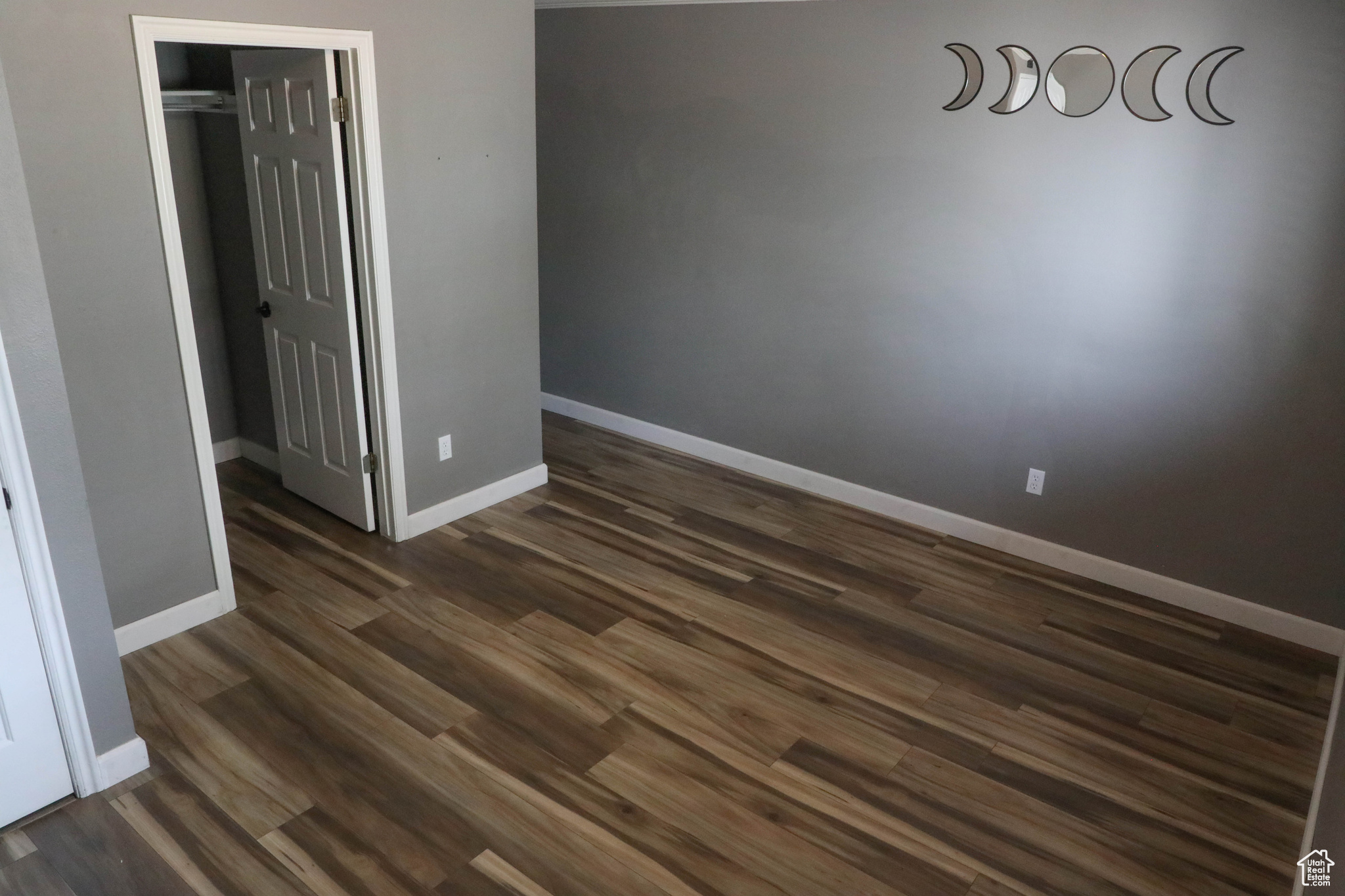 property viewer photo 9
