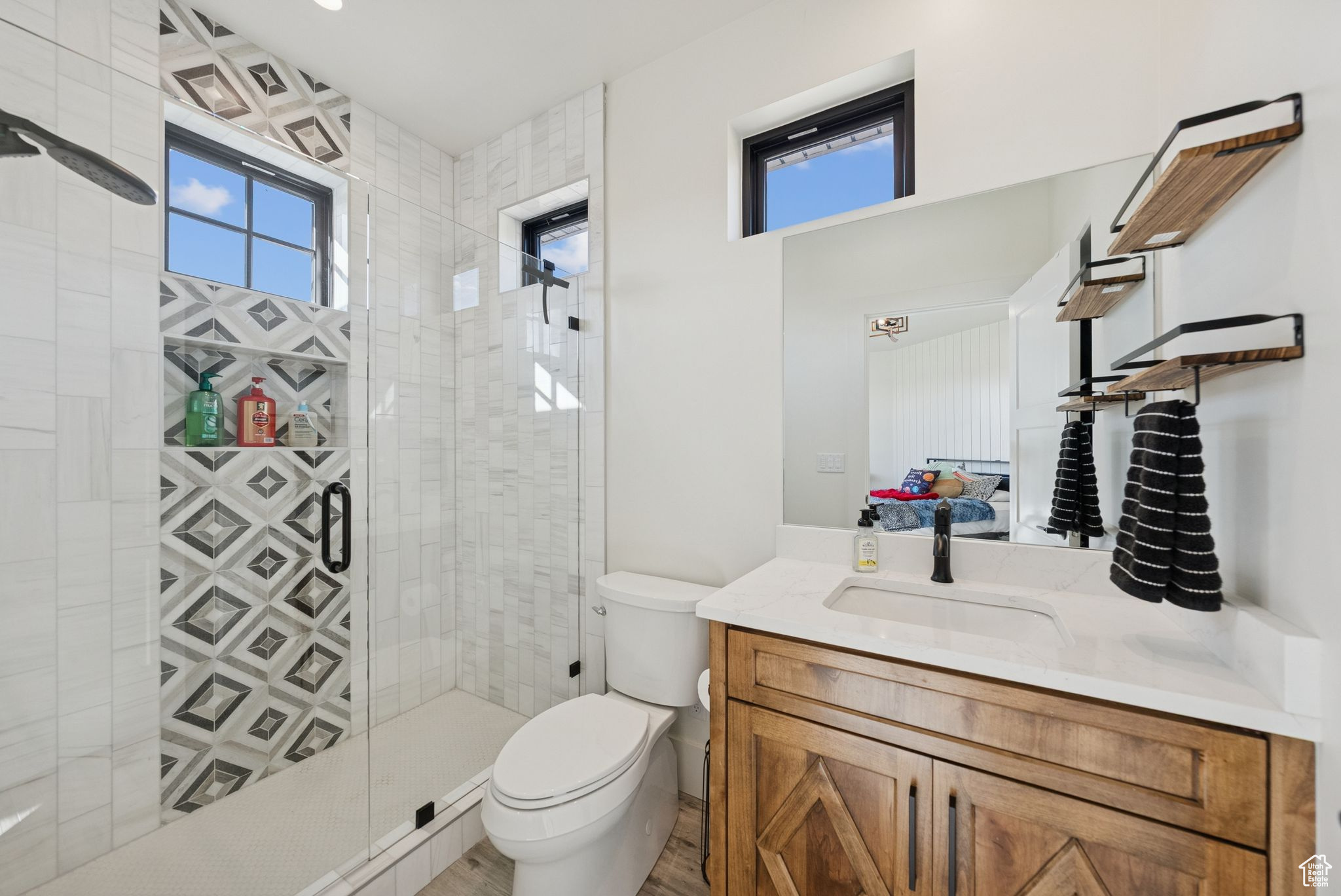 main property photo 77