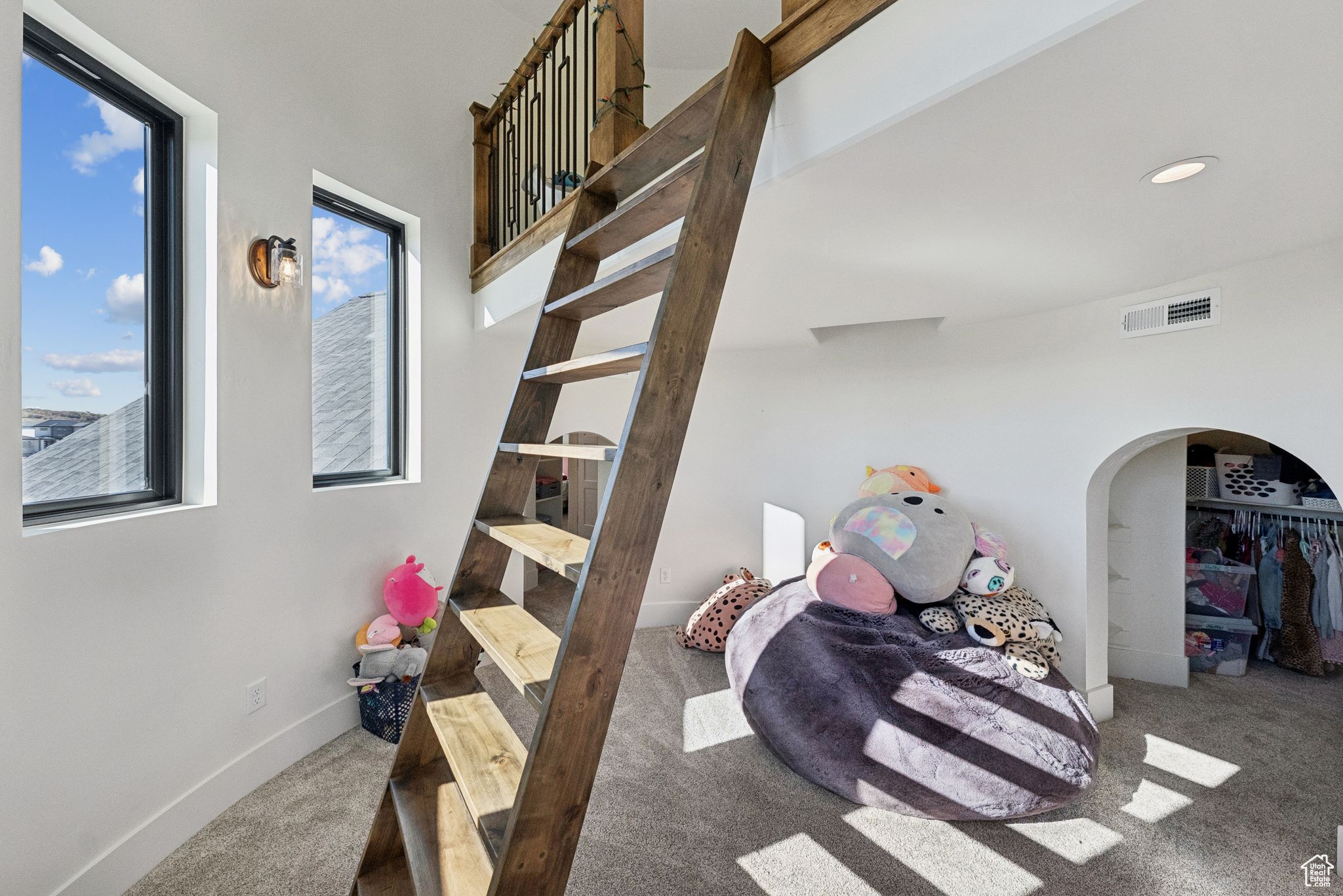 main property photo 80
