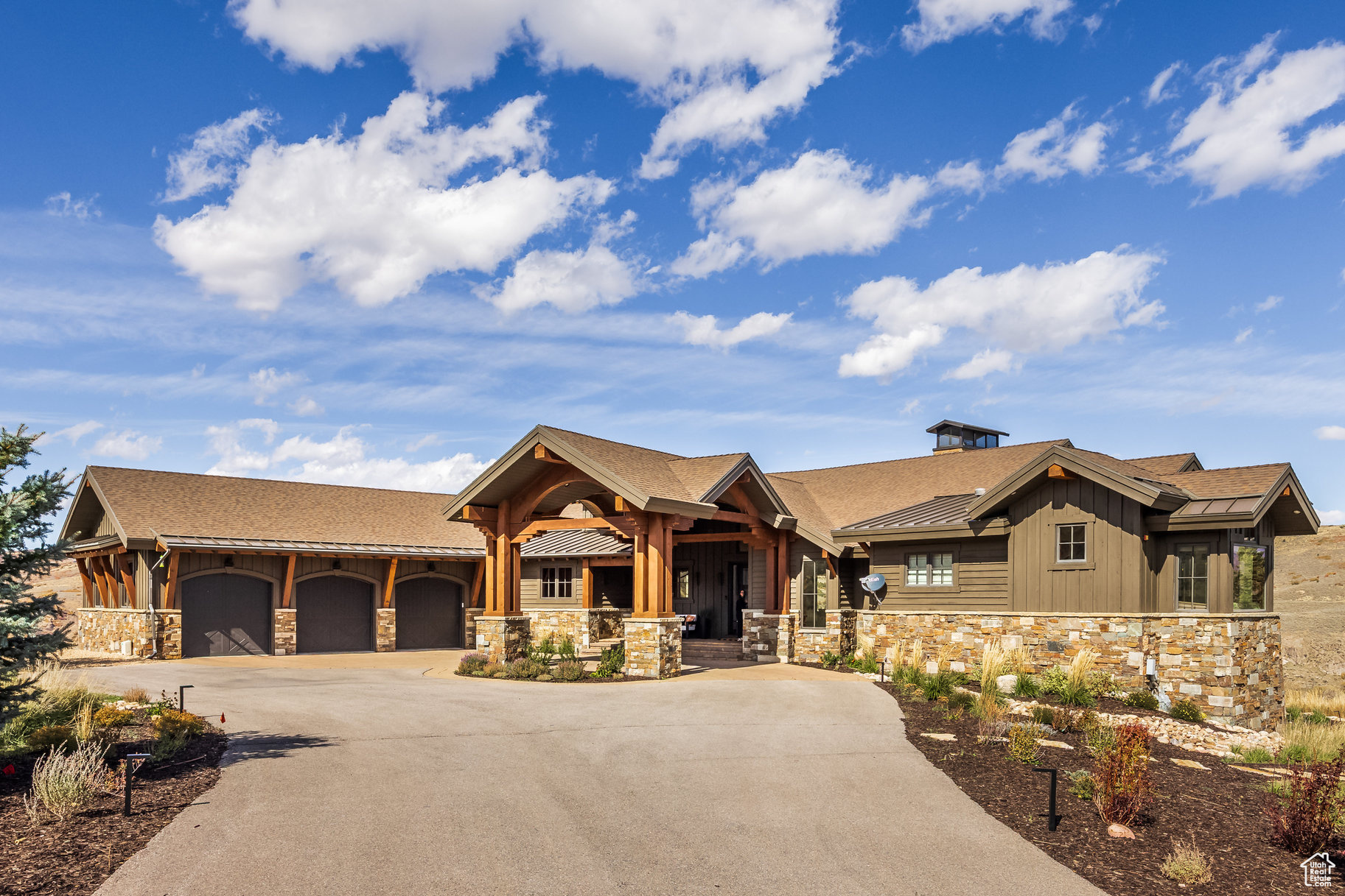 main property photo 79