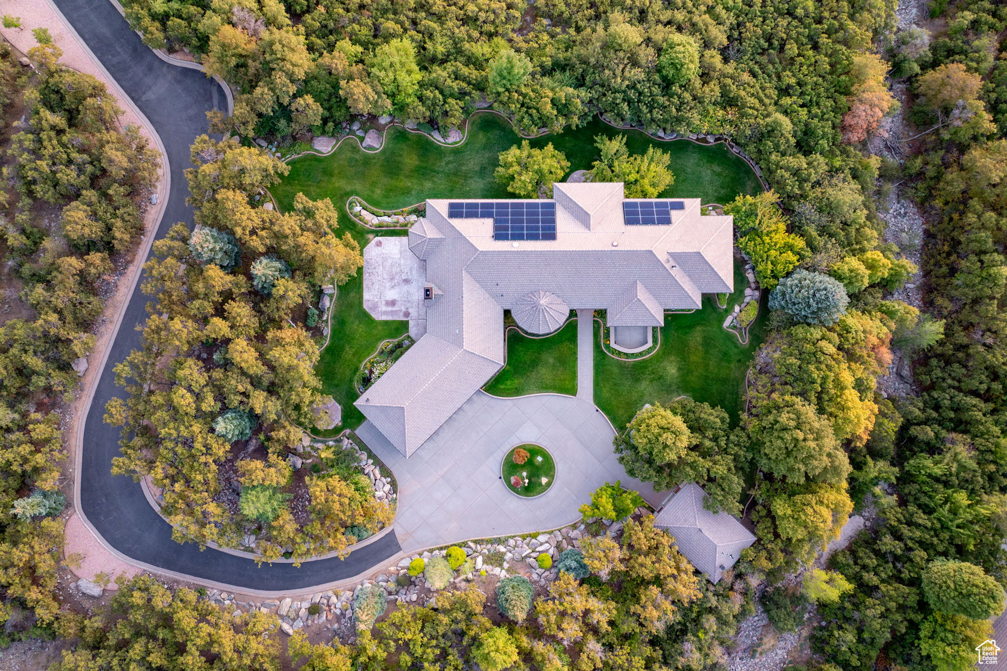main property photo 3