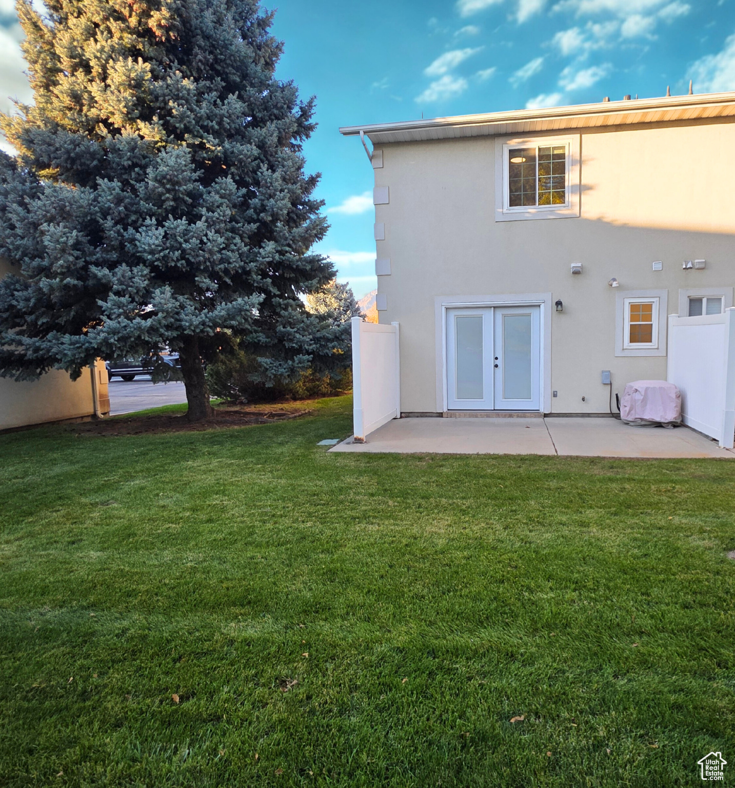 main property photo 13