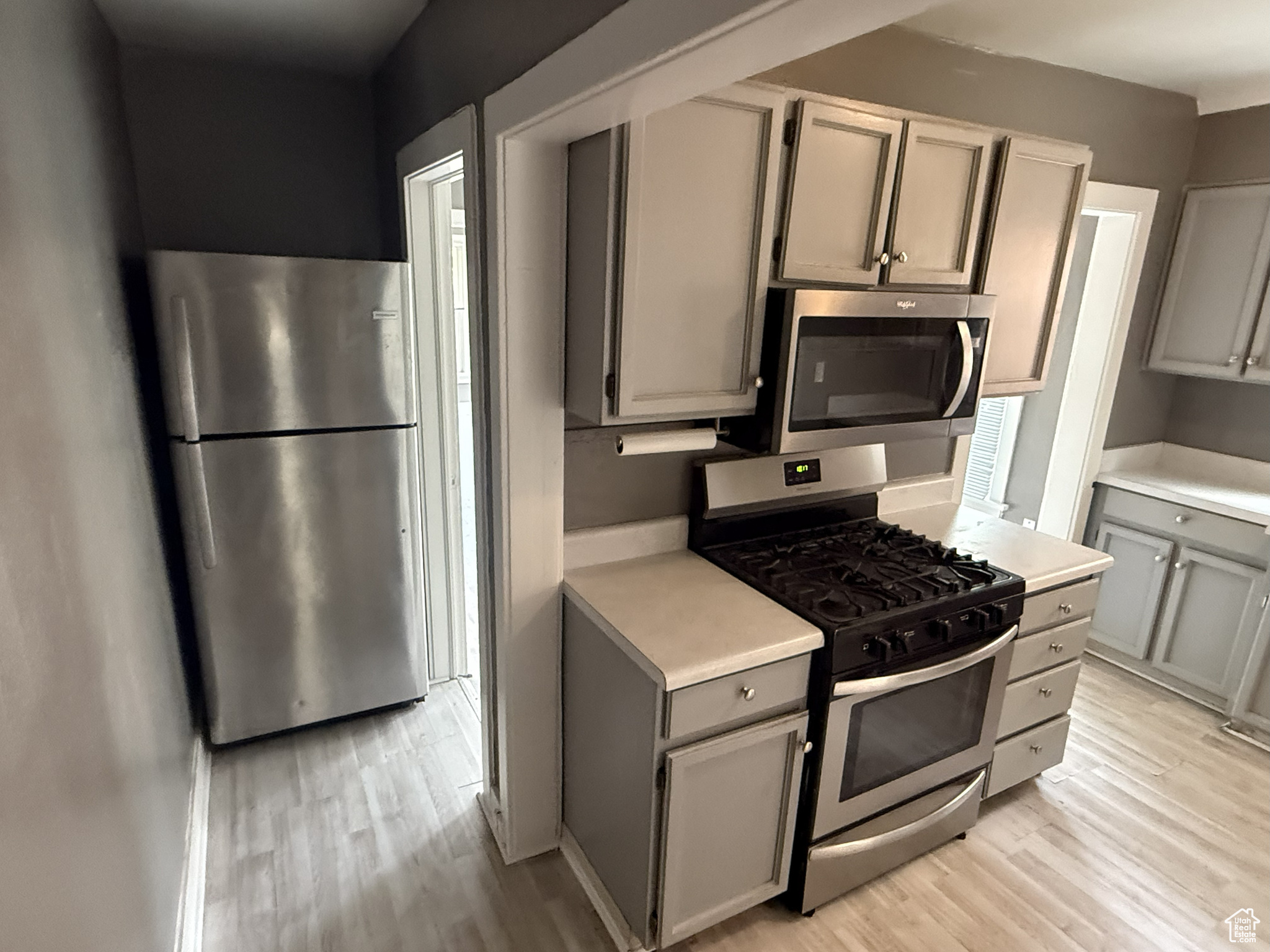 main property photo 8