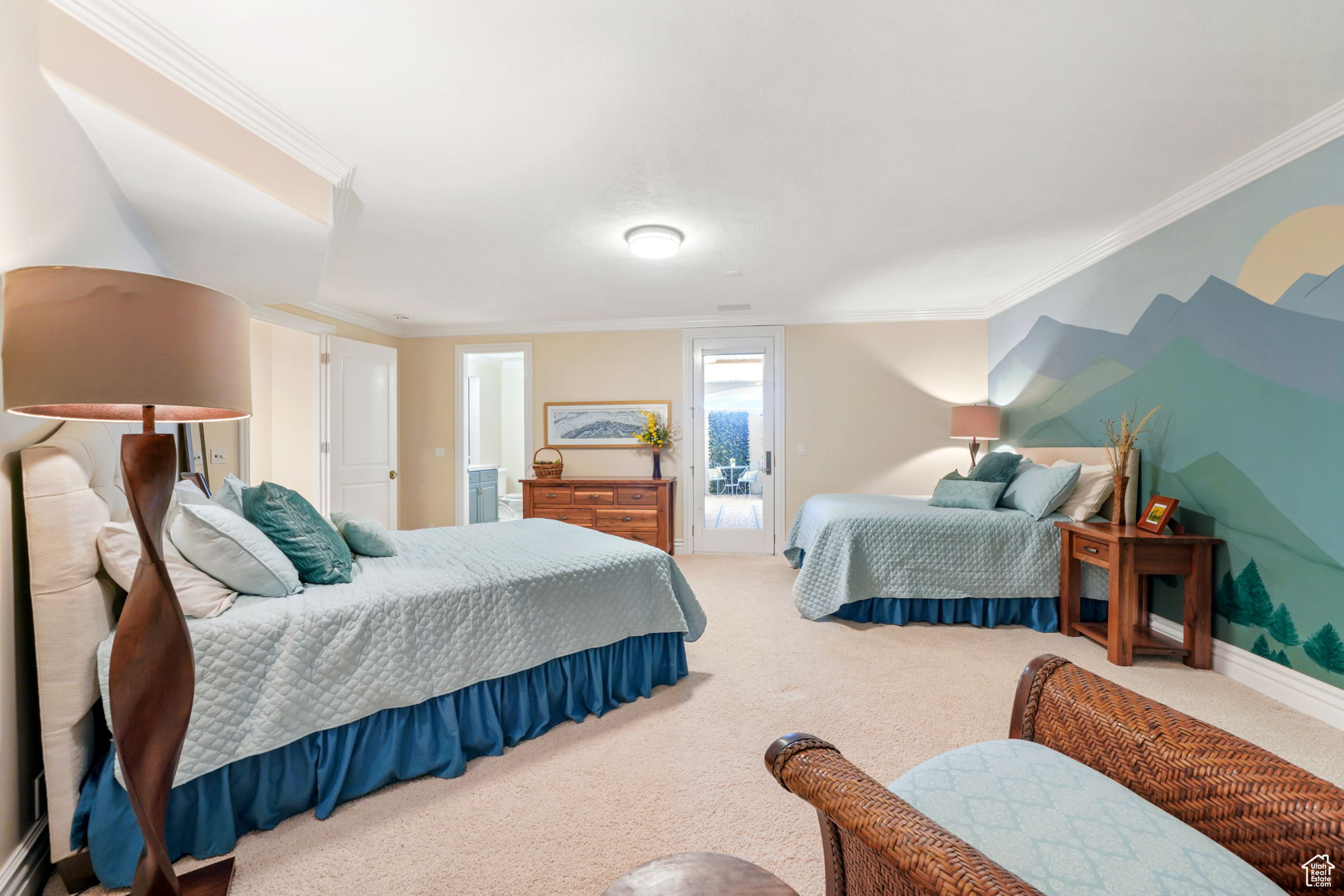 main property photo 77