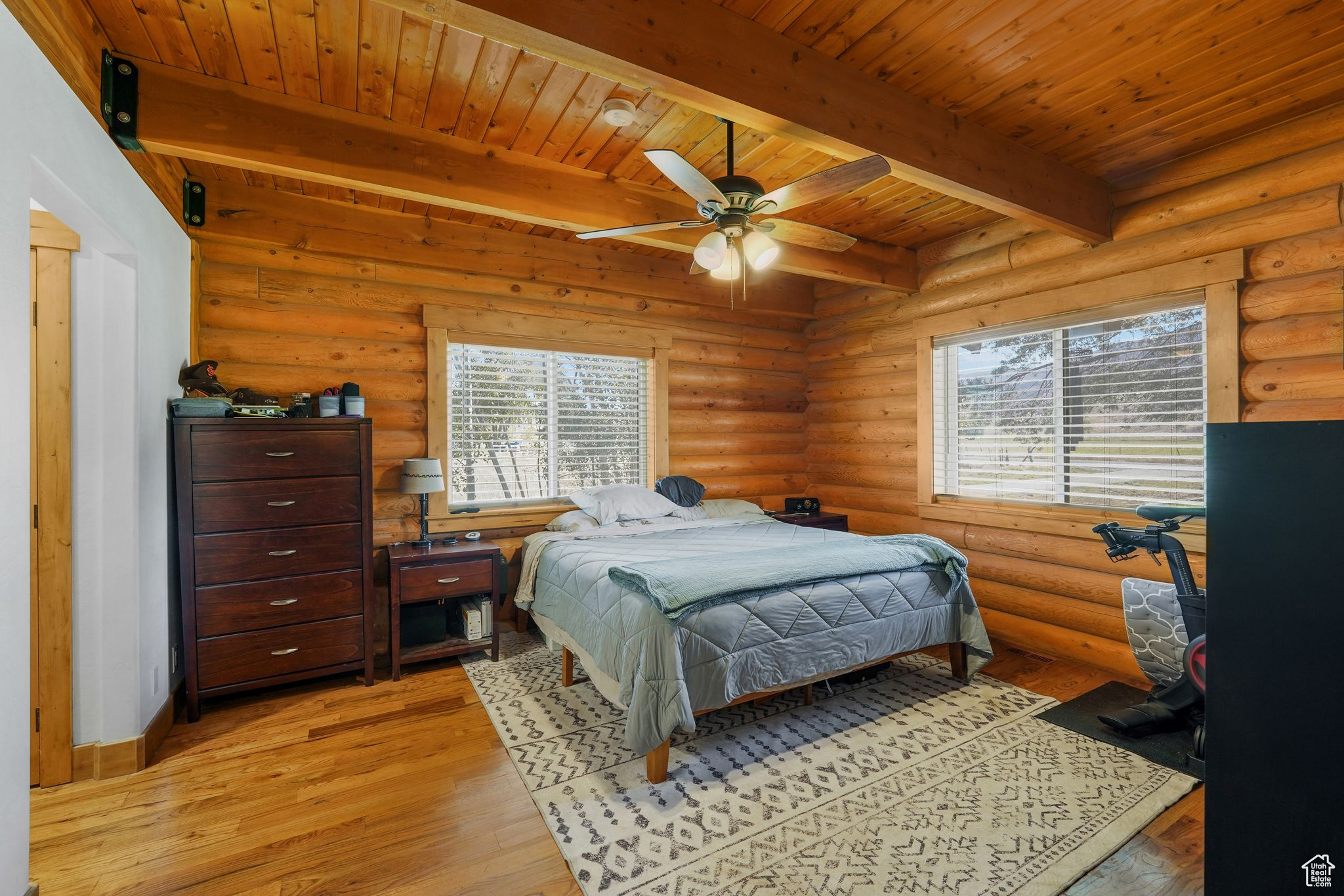 main property photo 10