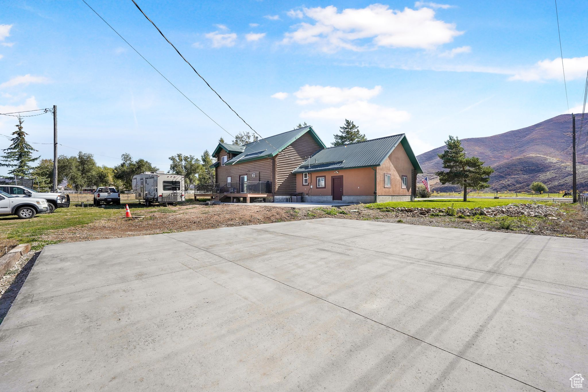 main property photo 14