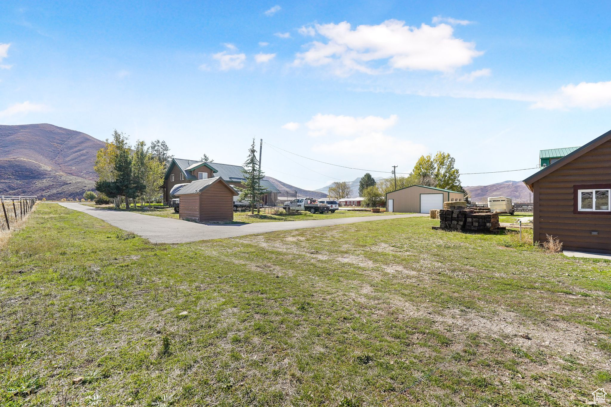 main property photo 16