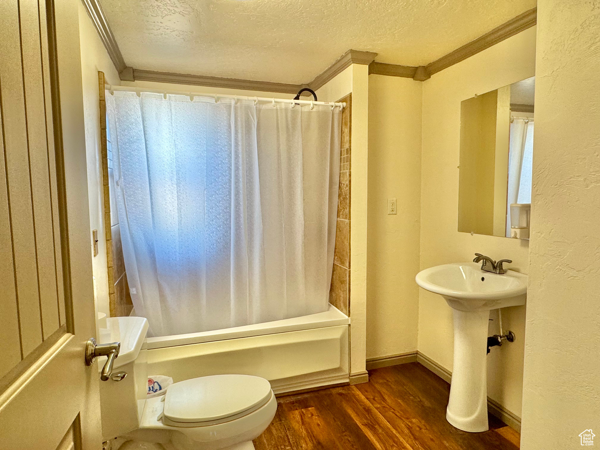 main property photo 14