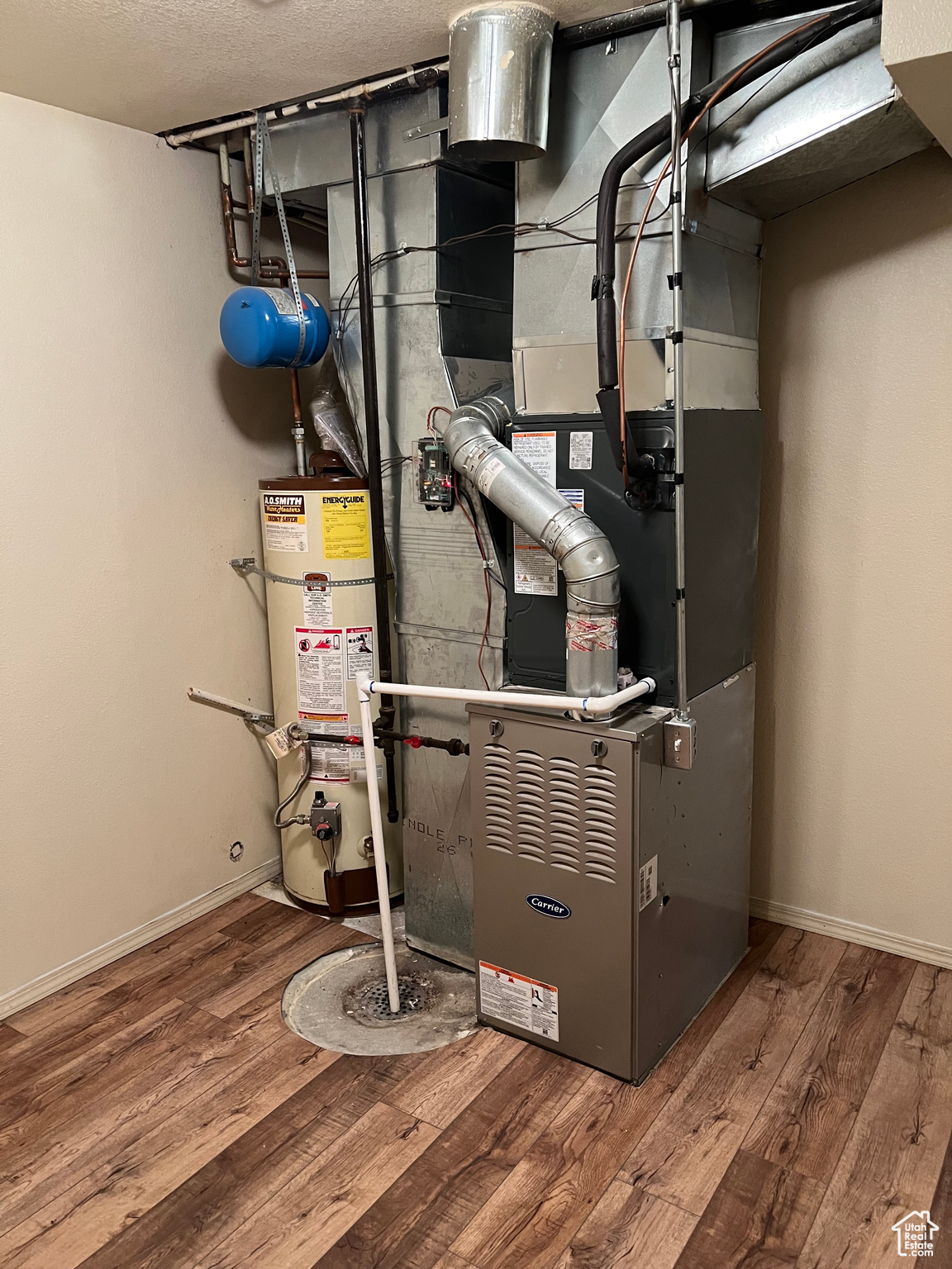 main property photo 29