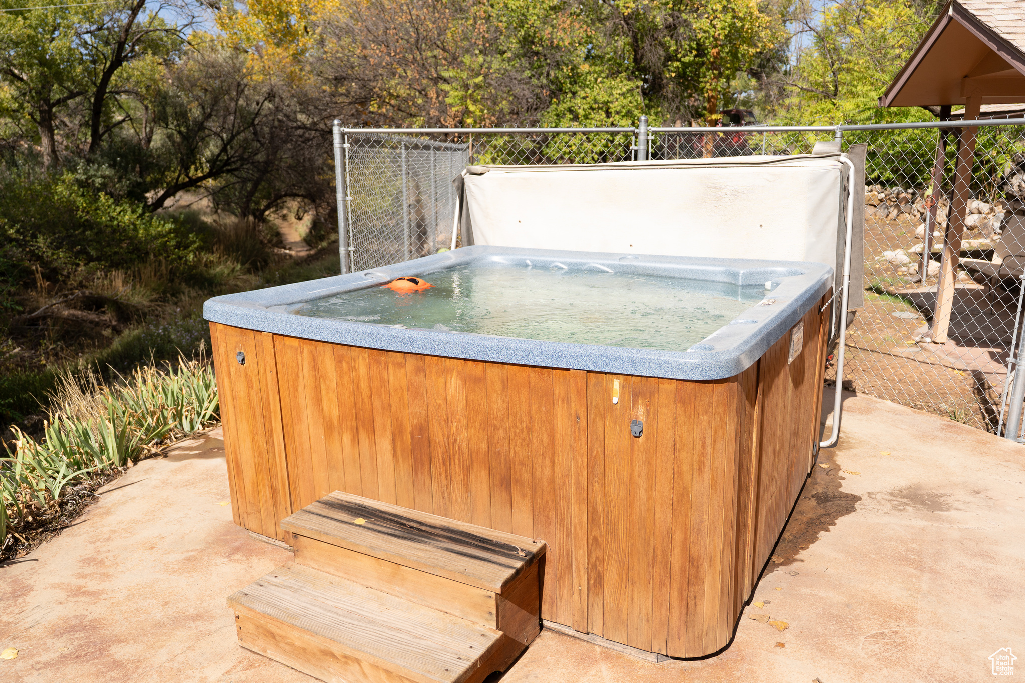 main property photo 39