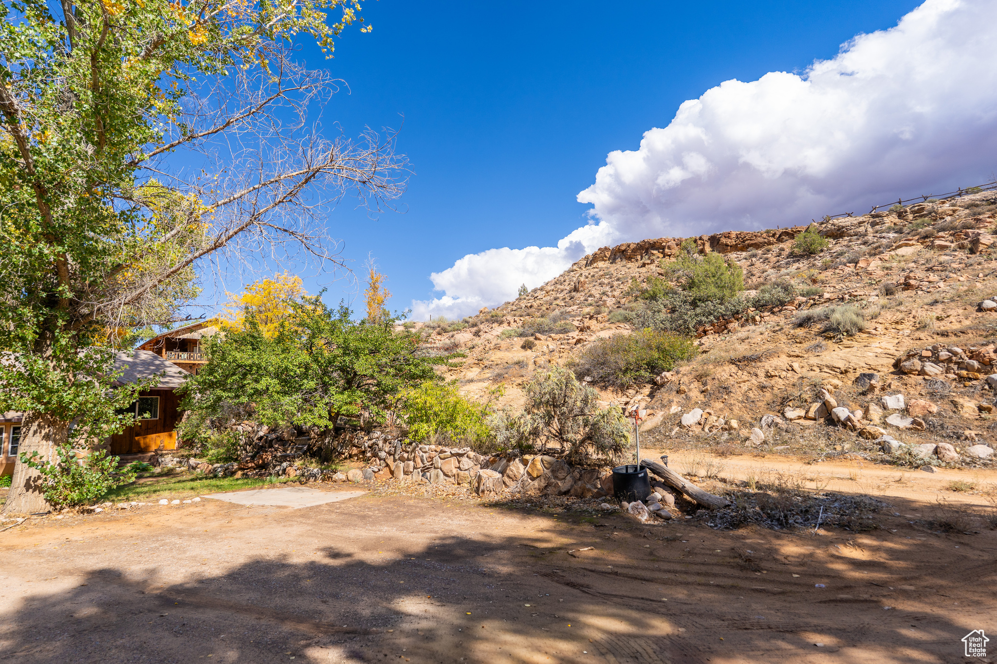 main property photo 45
