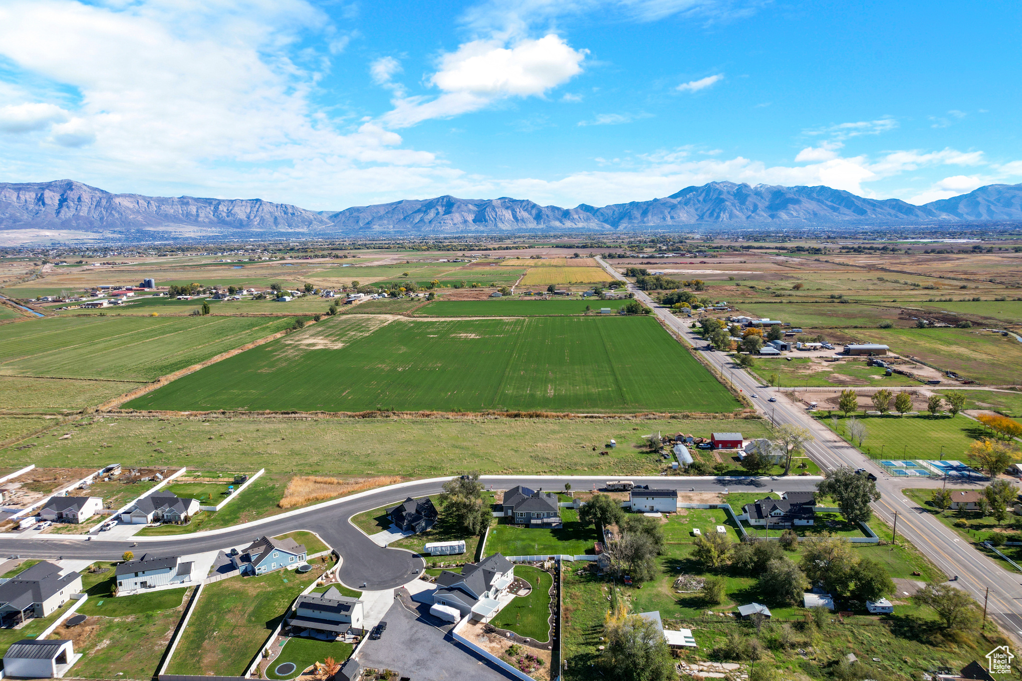 main property photo 27