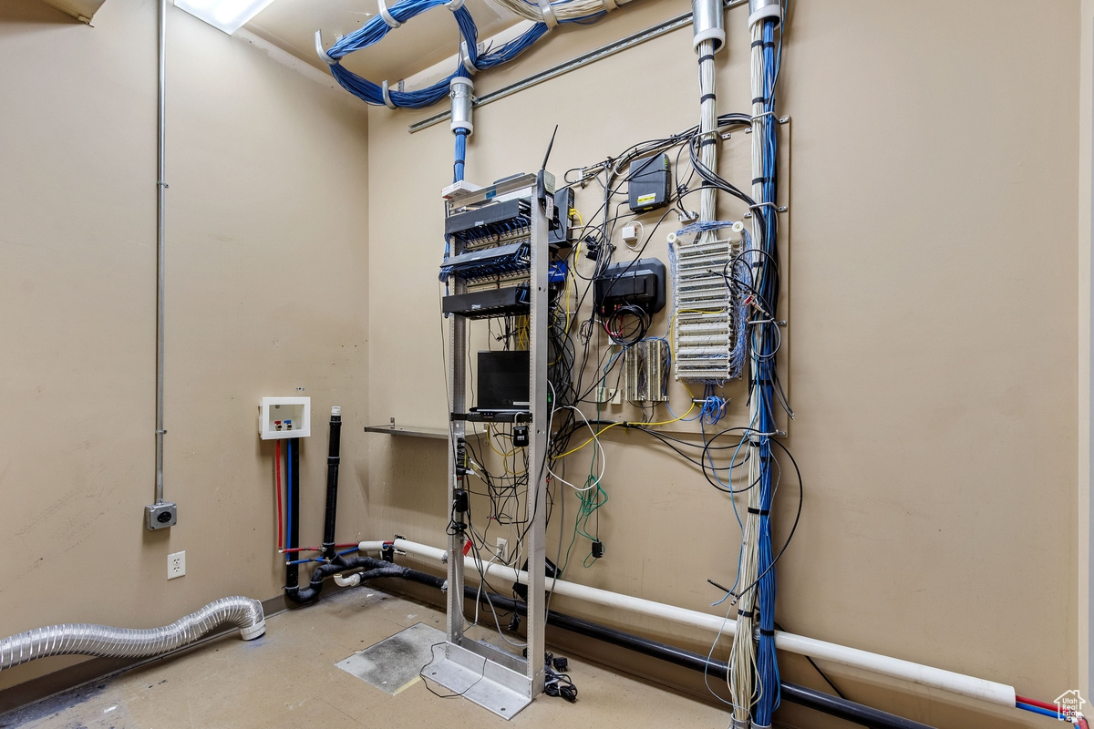 main property photo 31