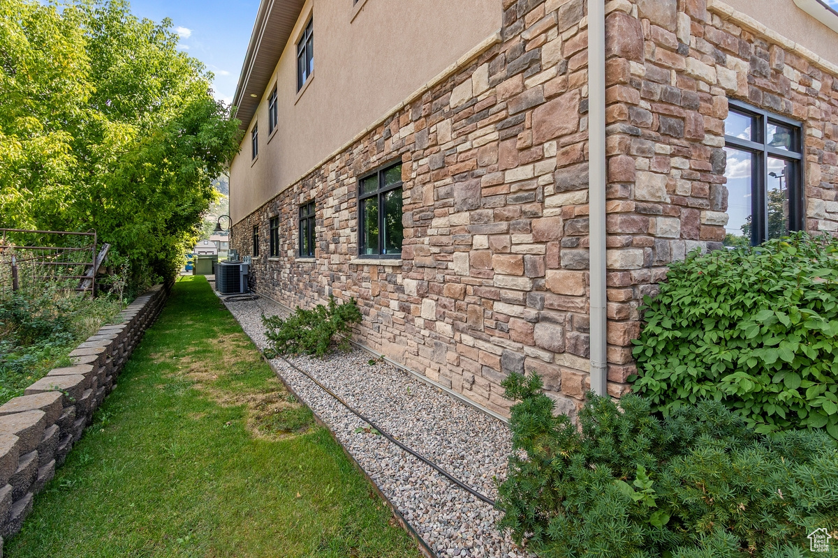 main property photo 74