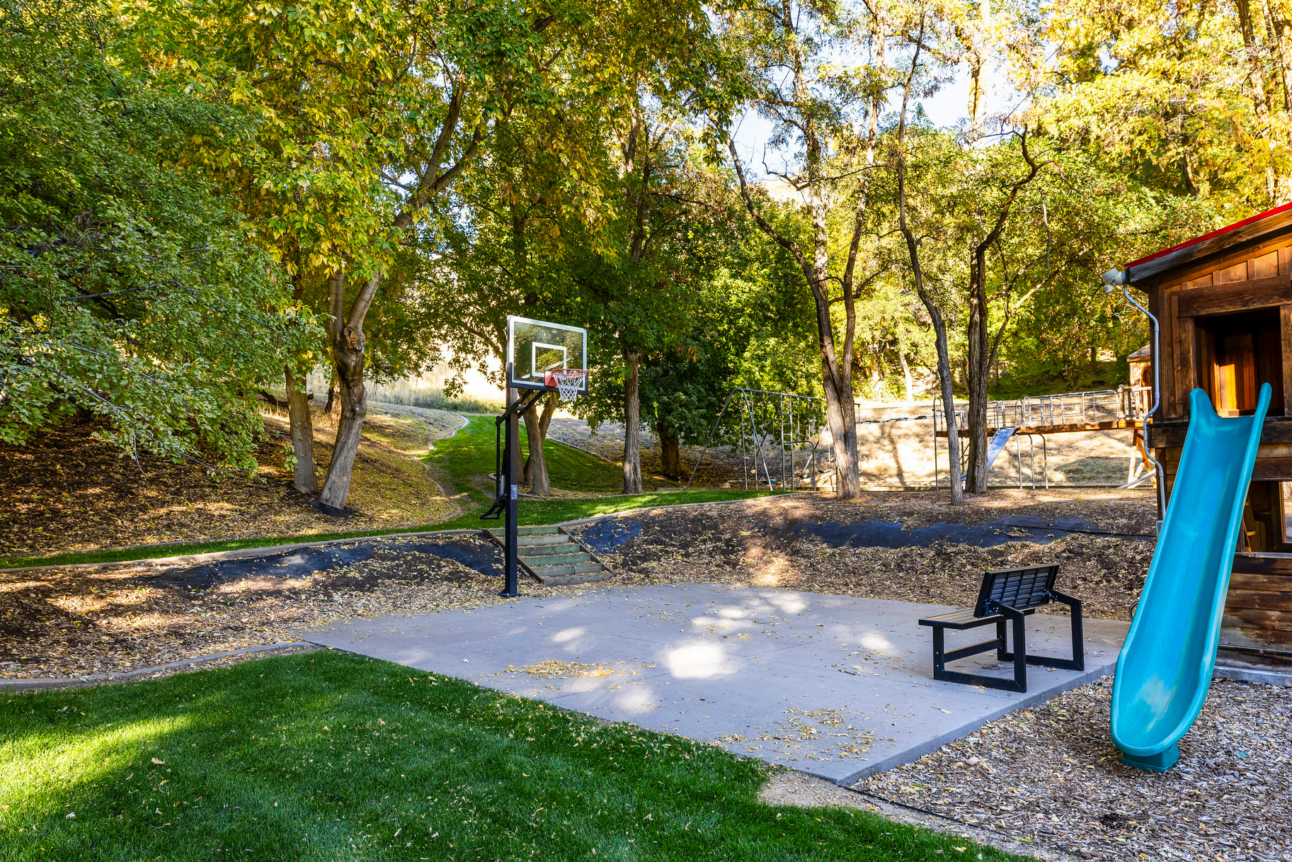 main property photo 81