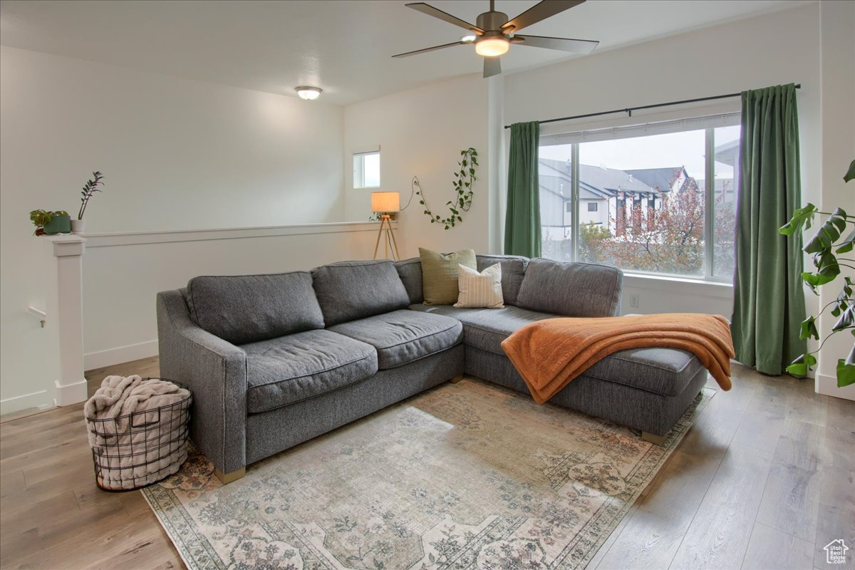 property viewer photo 3