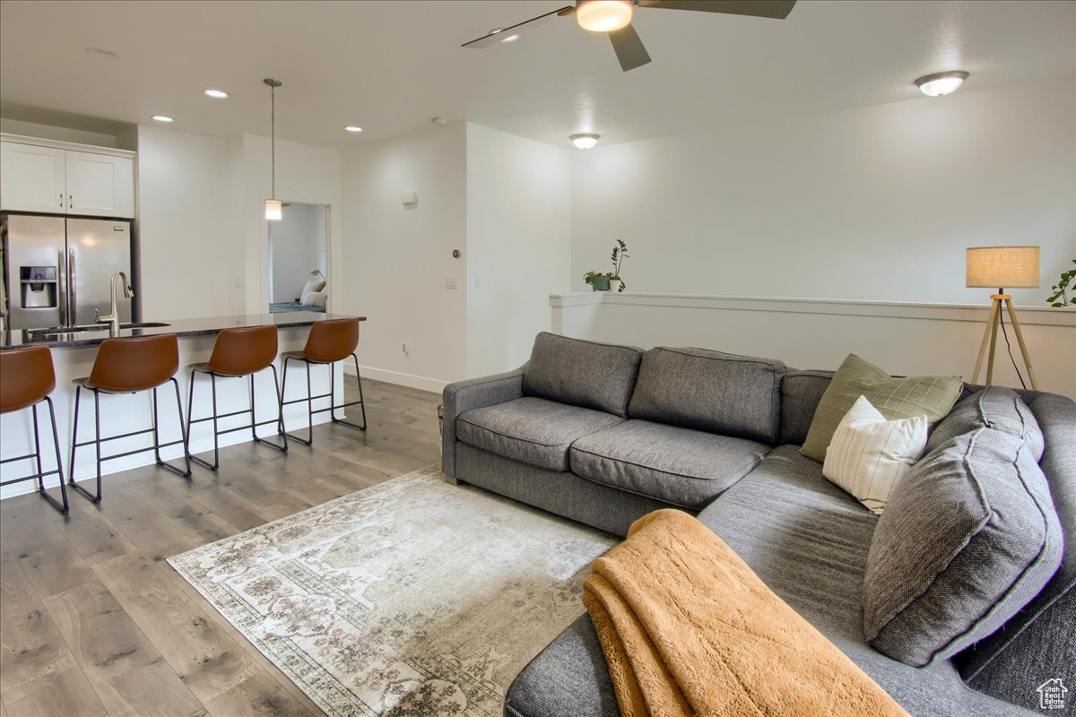property viewer photo 6