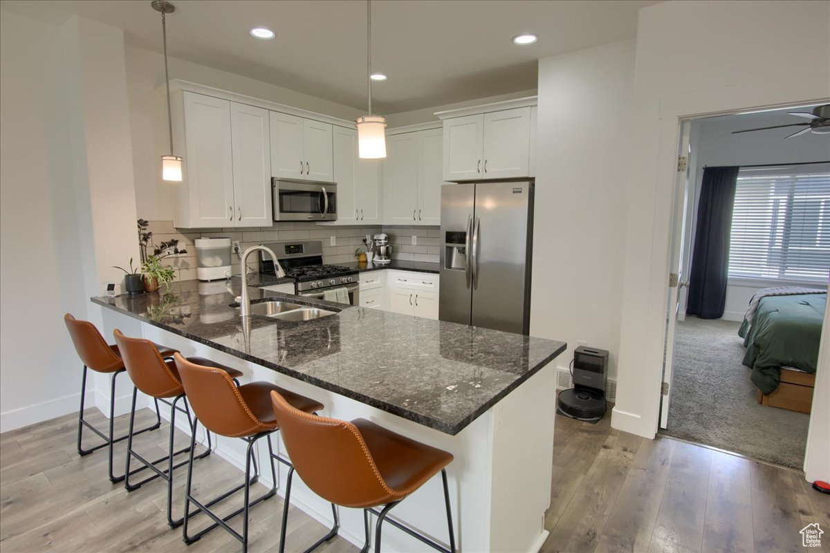 property viewer photo 7